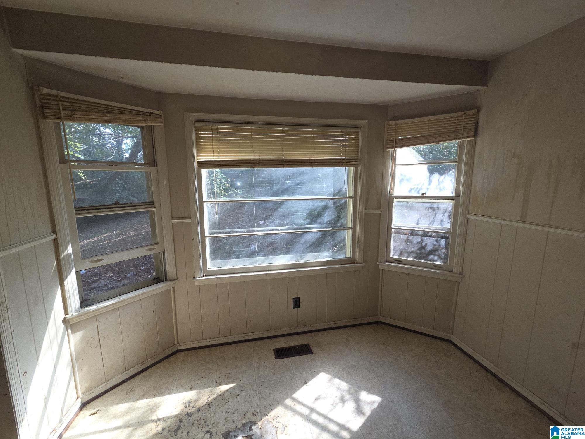 Homes for sale in Center Point, AL | 25 Hillview Lane, Center Point, AL 35215 | MLS# 21437580