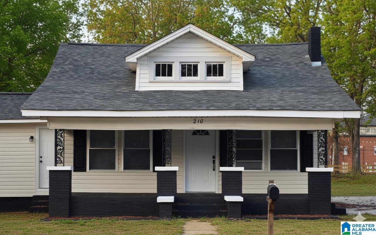 Homes for sale in Piedmont, AL | 210 Memorial Dr, Piedmont, AL 36272 | MLS# 21437624
