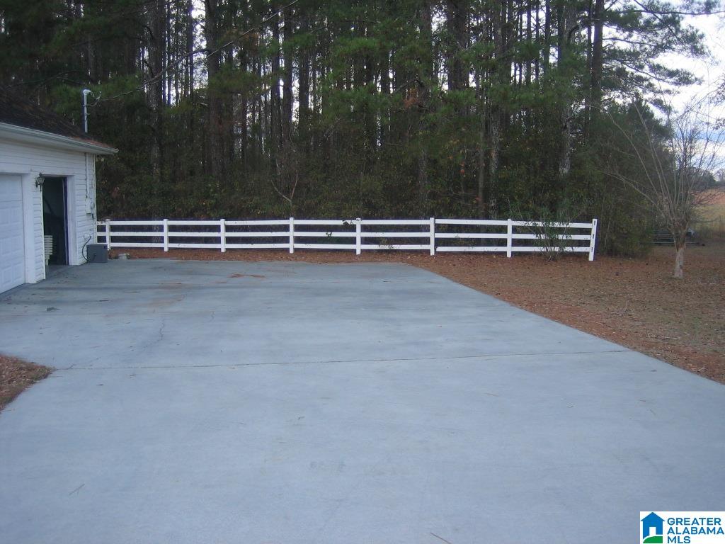 Homes for sale in Jemison, AL | 14905 County Road 29 N, Jemison, AL 35085 | MLS# 21437781