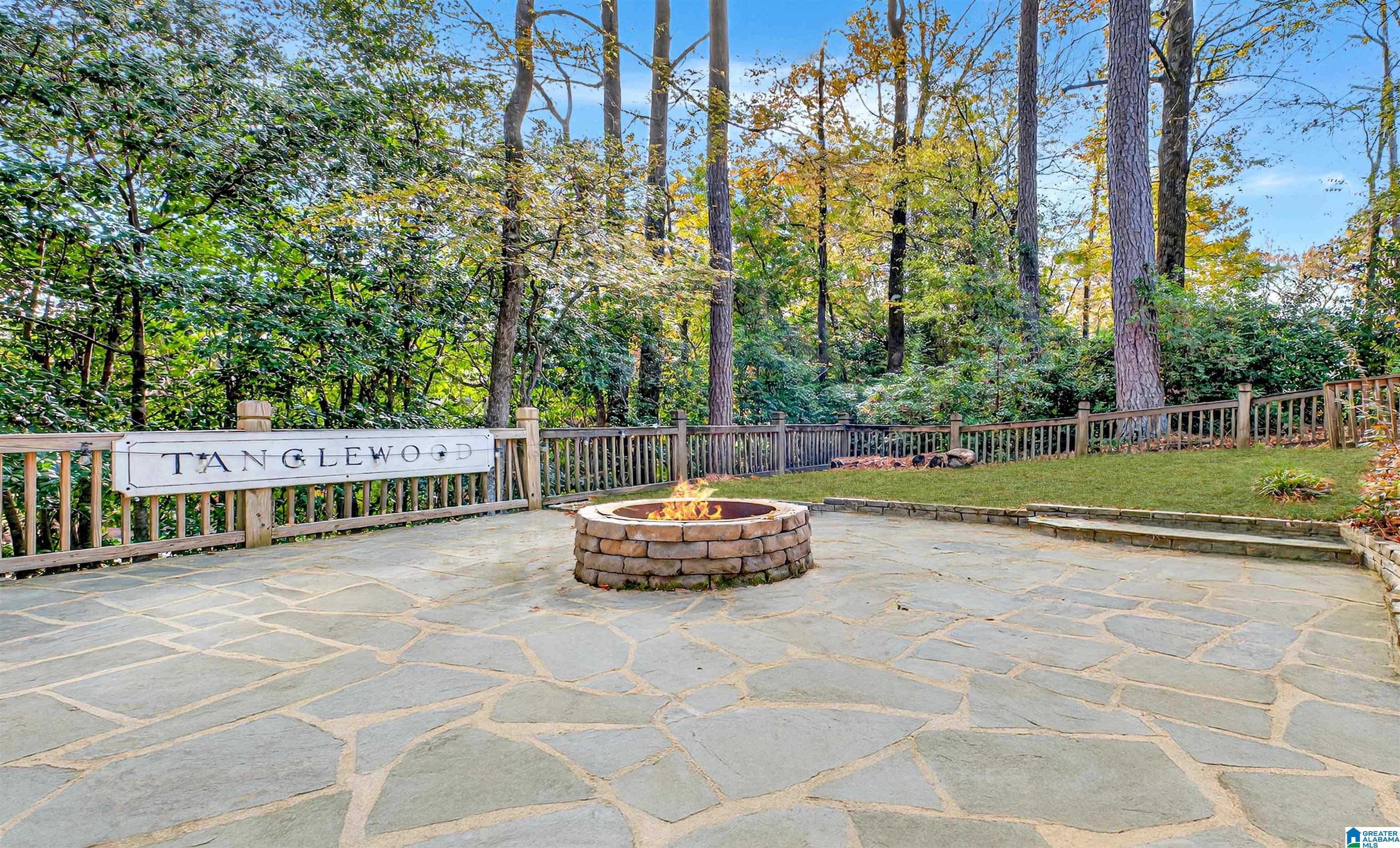 1309 ANGLEWOOD DRIVE