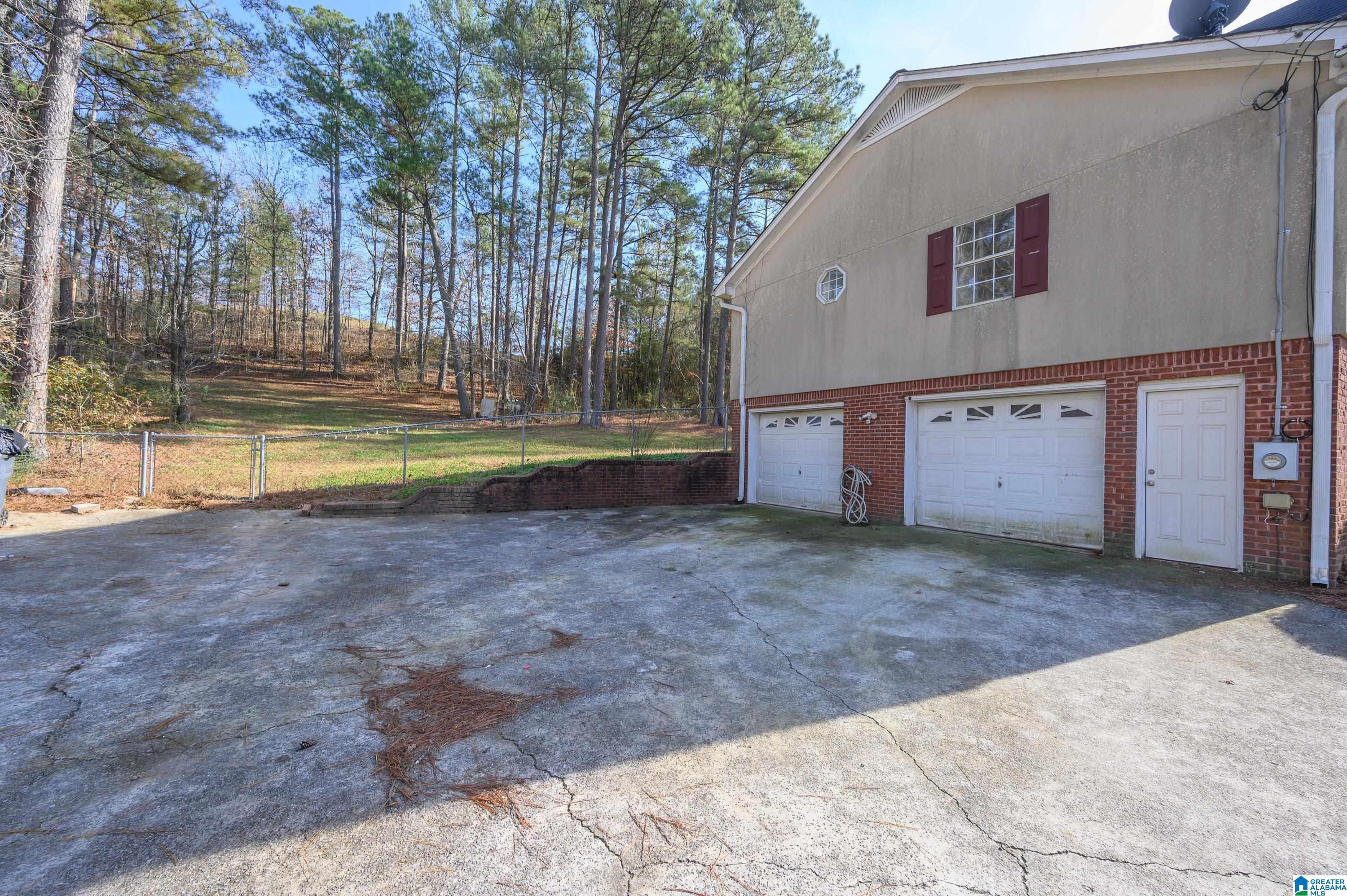 Homes for sale in Gardendale, AL | 1402 Sardis Road, Gardendale, AL 35071 | MLS# 21437820