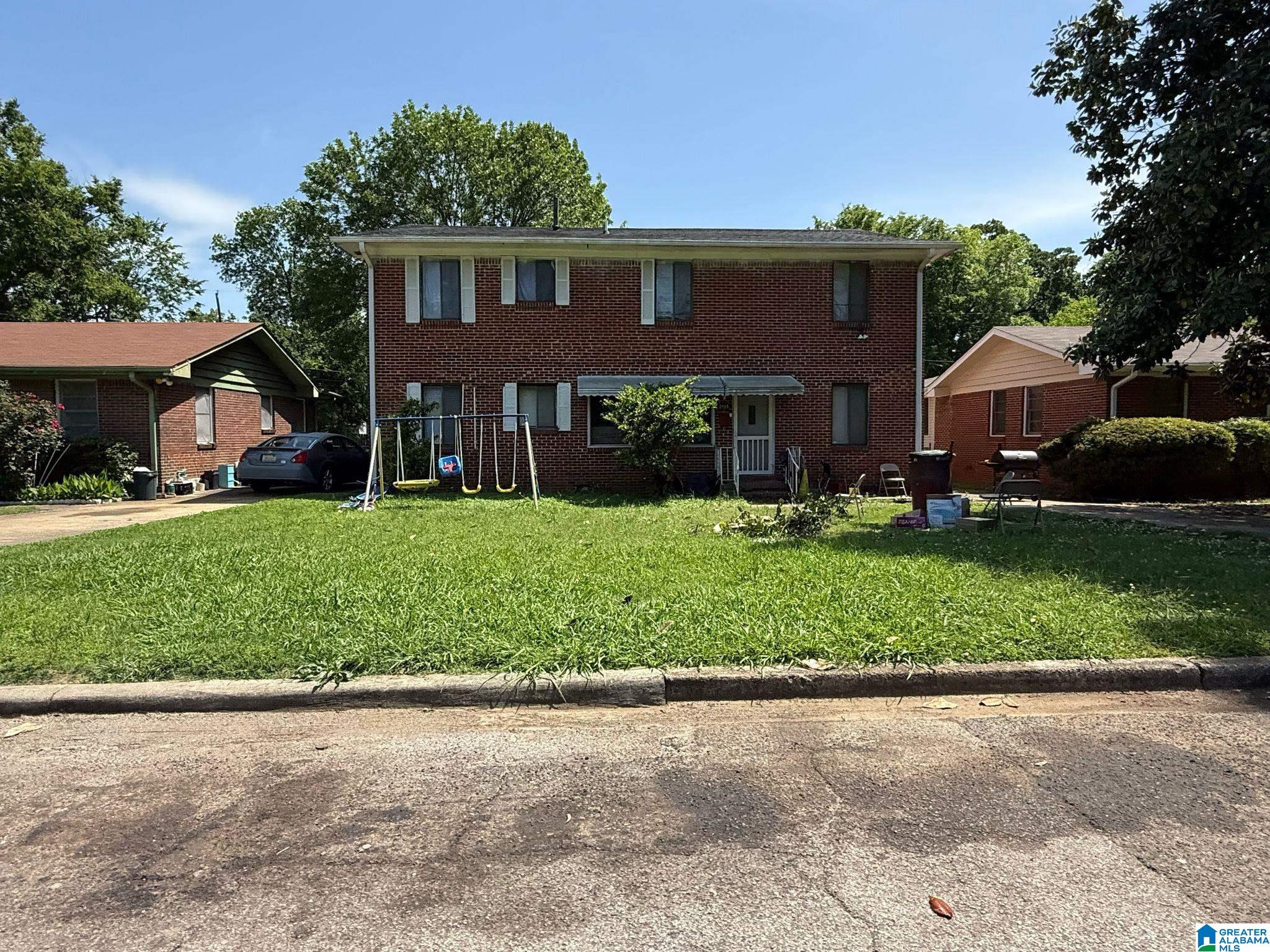 Homes for sale in Birmingham, AL | 2925 Steiner Court Sw, Birmingham, AL 35211 | MLS# 21437832