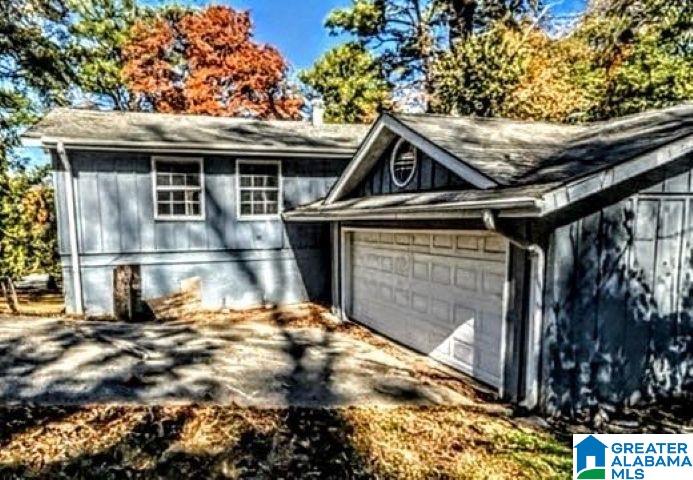 Homes for sale in Birmingham, AL | 9217 Briarmont Dr, Birmingham, AL 35217 | MLS# 21437839