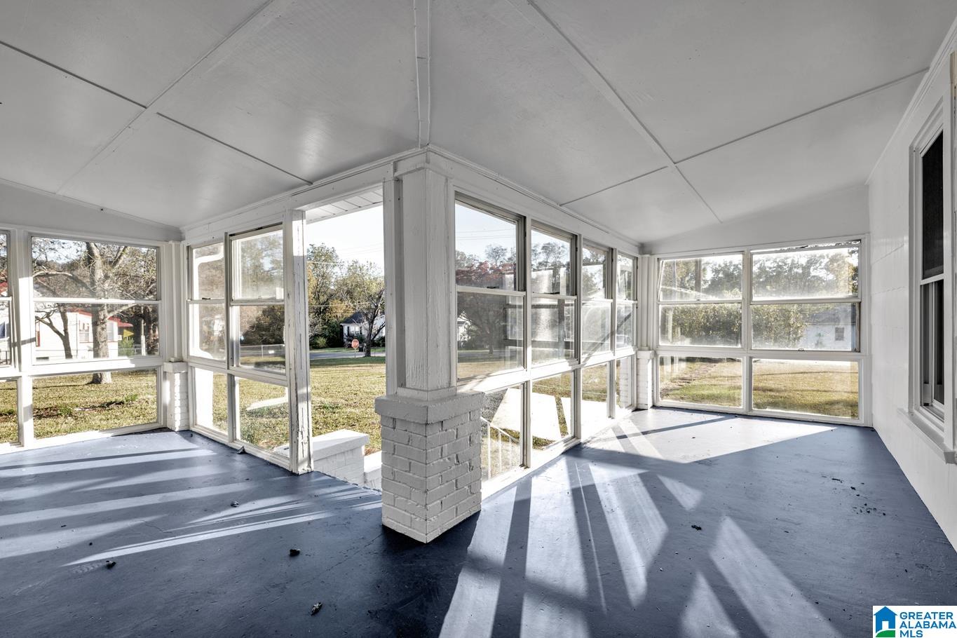 Homes for sale in Lipscomb, AL | 5604 5th Street S, Lipscomb, AL 35020 | MLS# 21437861