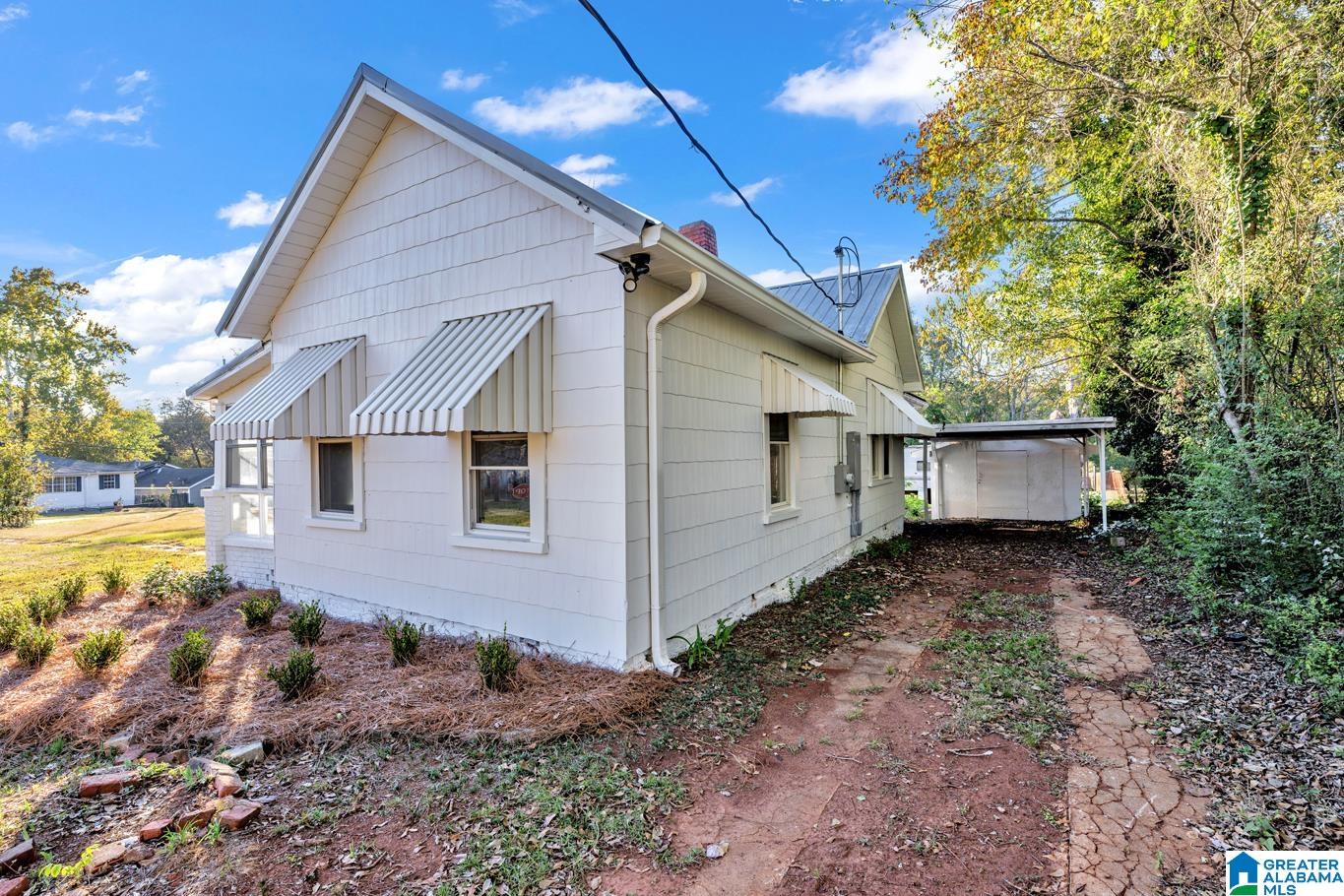 Homes for sale in Lipscomb, AL | 5604 5th Street S, Lipscomb, AL 35020 | MLS# 21437861