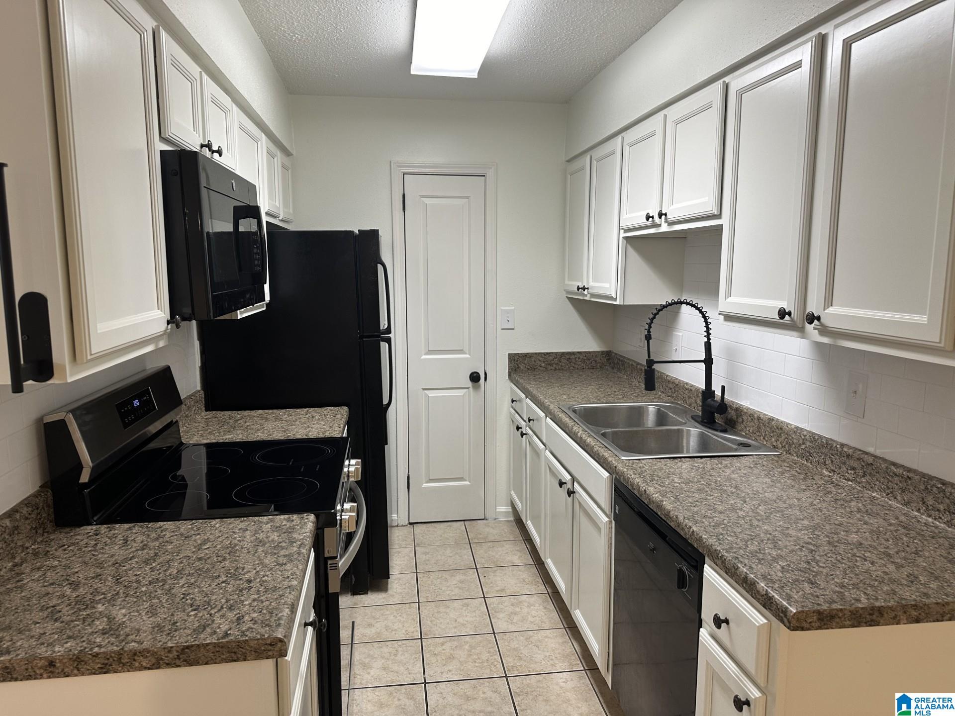 Homes for sale in Hoover, AL | 1308 Patton Creek Dr #1308, Hoover, AL 35226 | MLS# 21437877