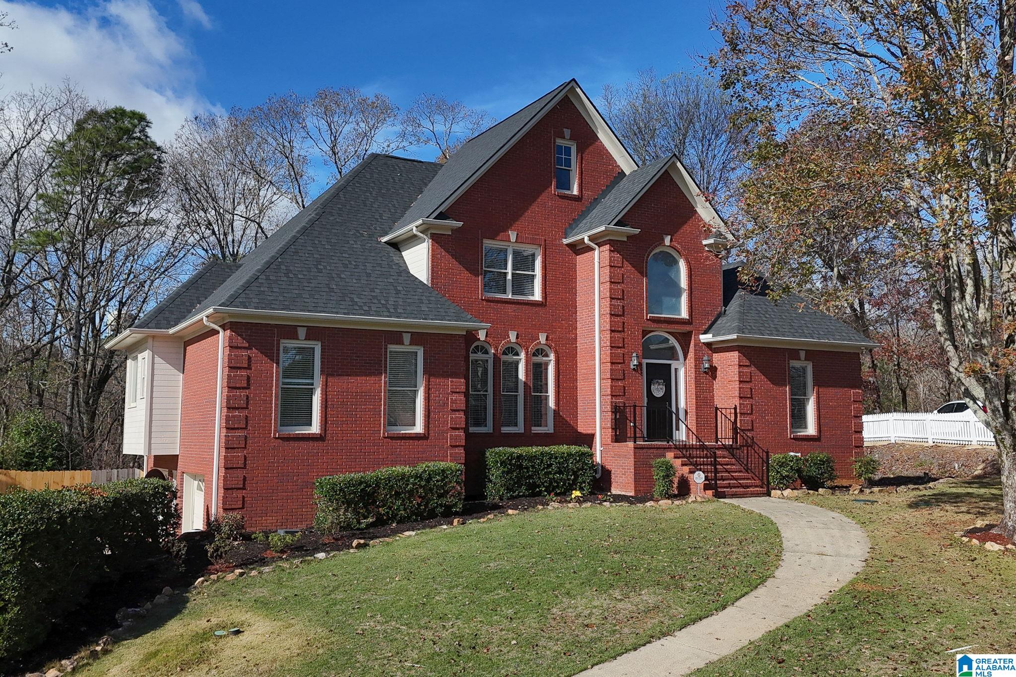 Homes for sale in Hoover, AL | 117 Southview Dr, Hoover, AL 35244 | MLS# 21437881