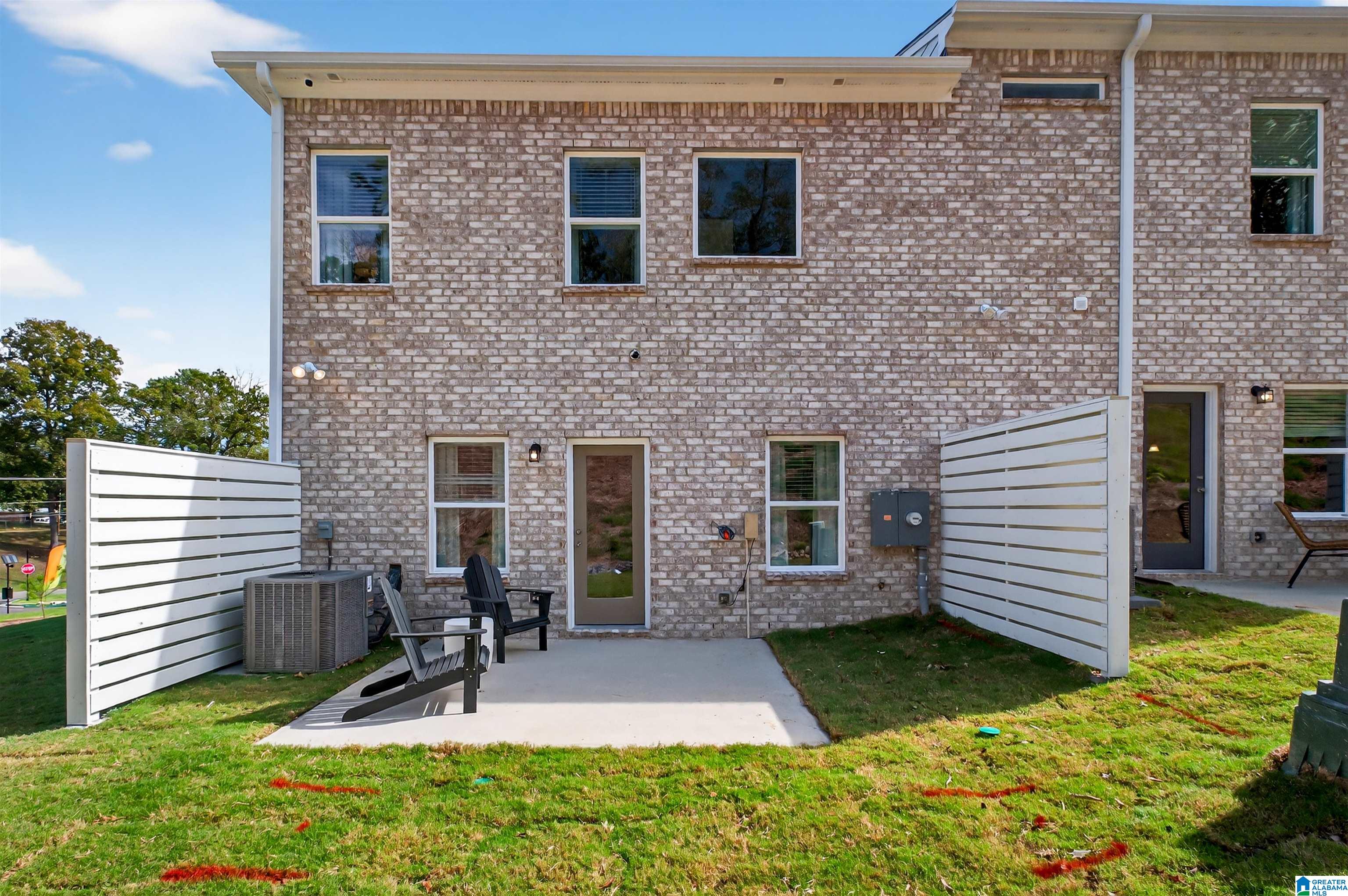 Homes for sale in Fultondale, AL | 4558 Village Springs Square #3, Fultondale, AL 35068 | MLS# 21437981