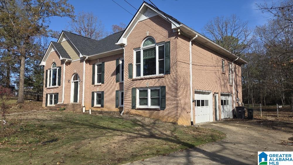 Homes for sale in Hoover, AL | 601 Southdale Lane, Hoover, AL 35244 | MLS# 21437989