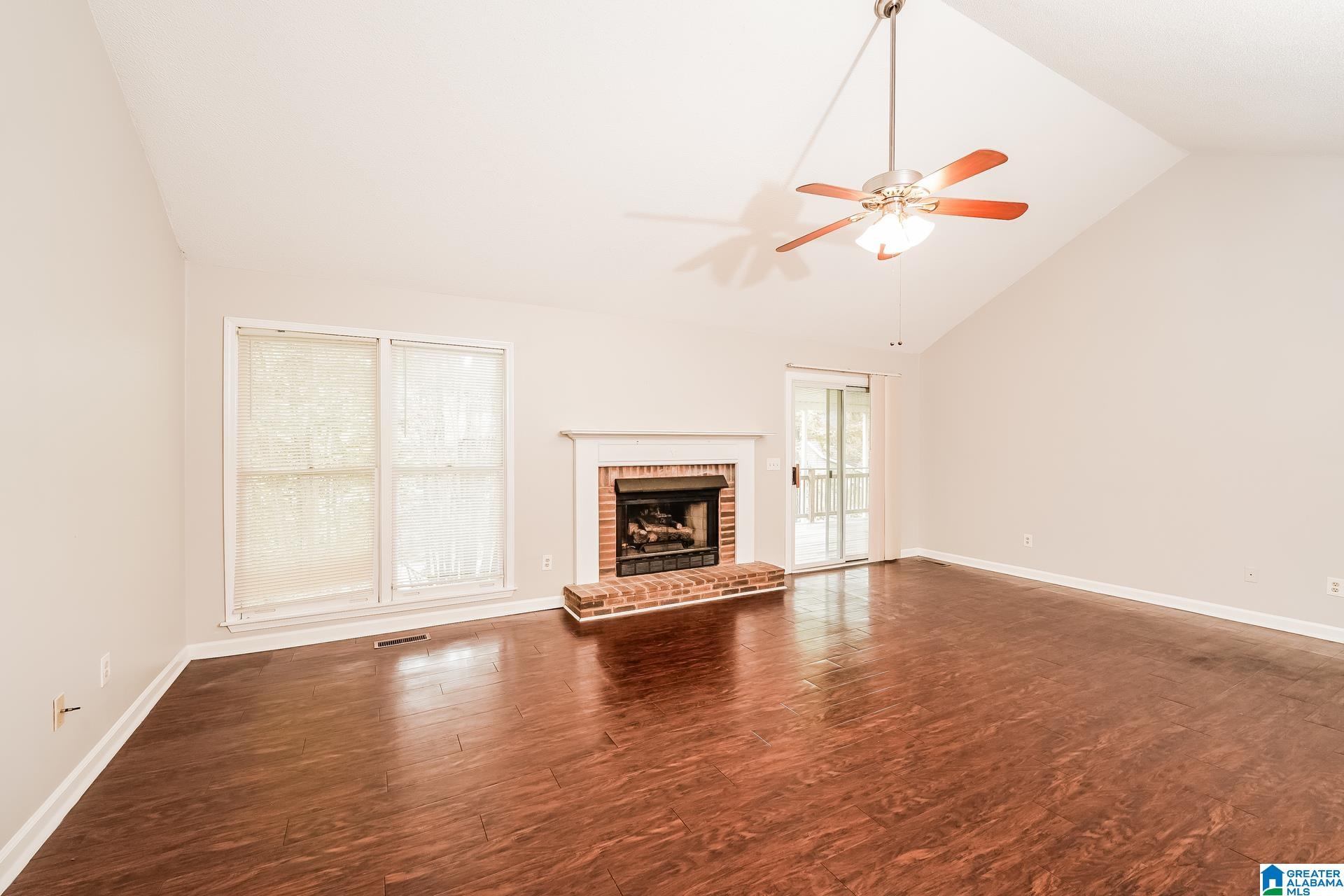 Homes for sale in Alabaster, AL | 1139 Independence Dr, Alabaster, AL 35007 | MLS# 21438041