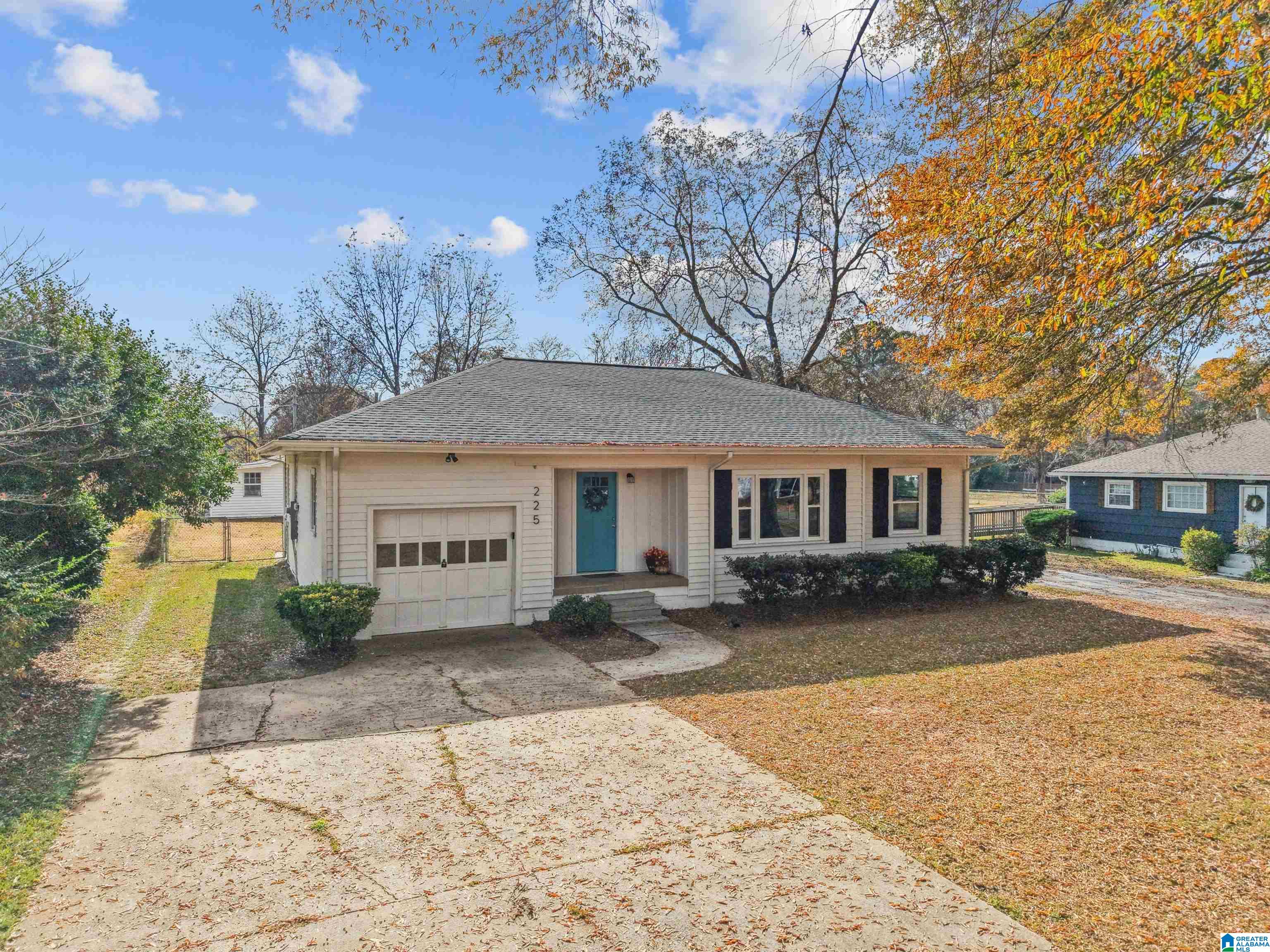 Homes for sale in Gardendale, AL | 225 Payne Road, Gardendale, AL 35071 | MLS# 21438063