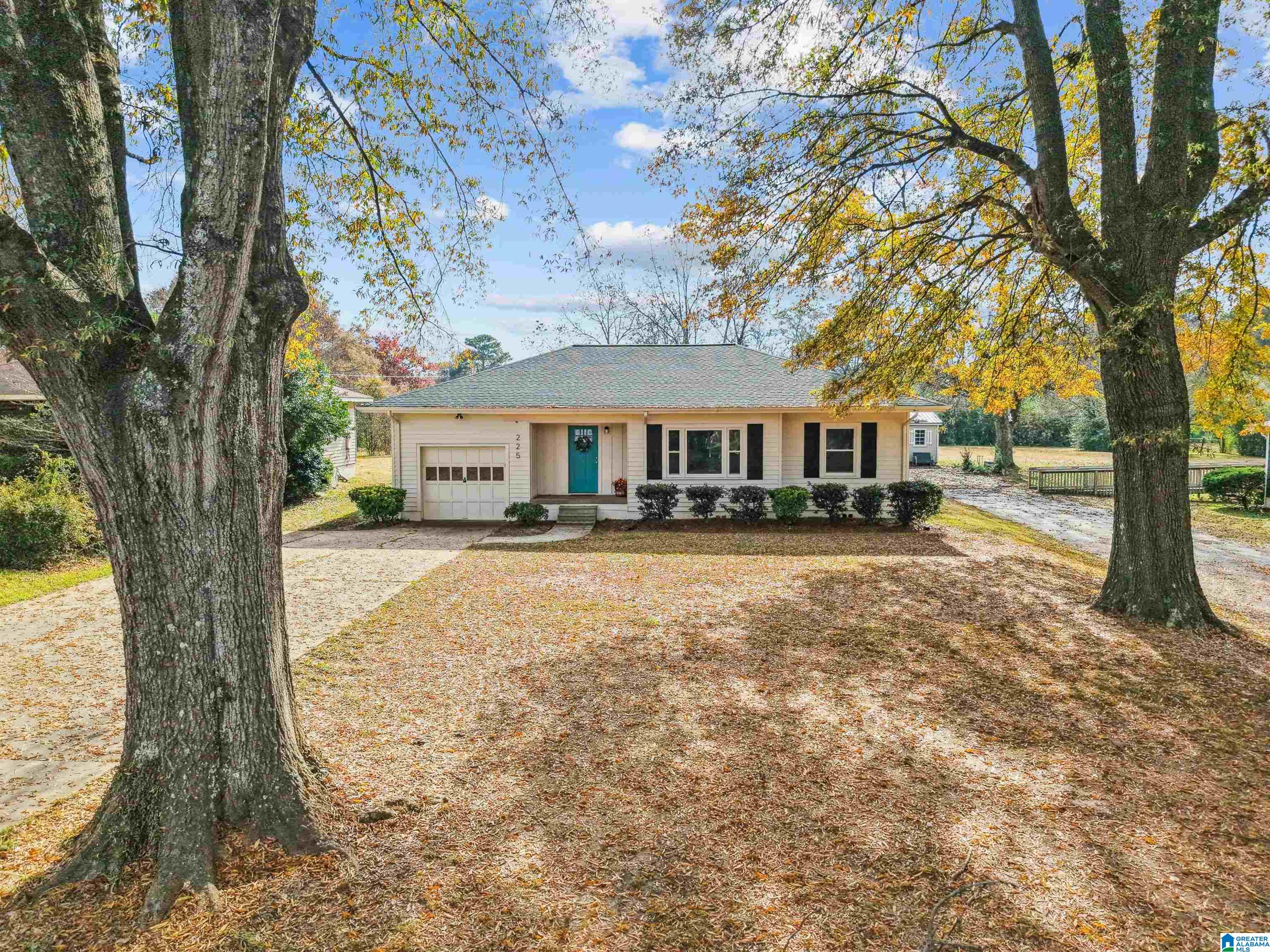 Homes for sale in Gardendale, AL | 225 Payne Road, Gardendale, AL 35071 | MLS# 21438063