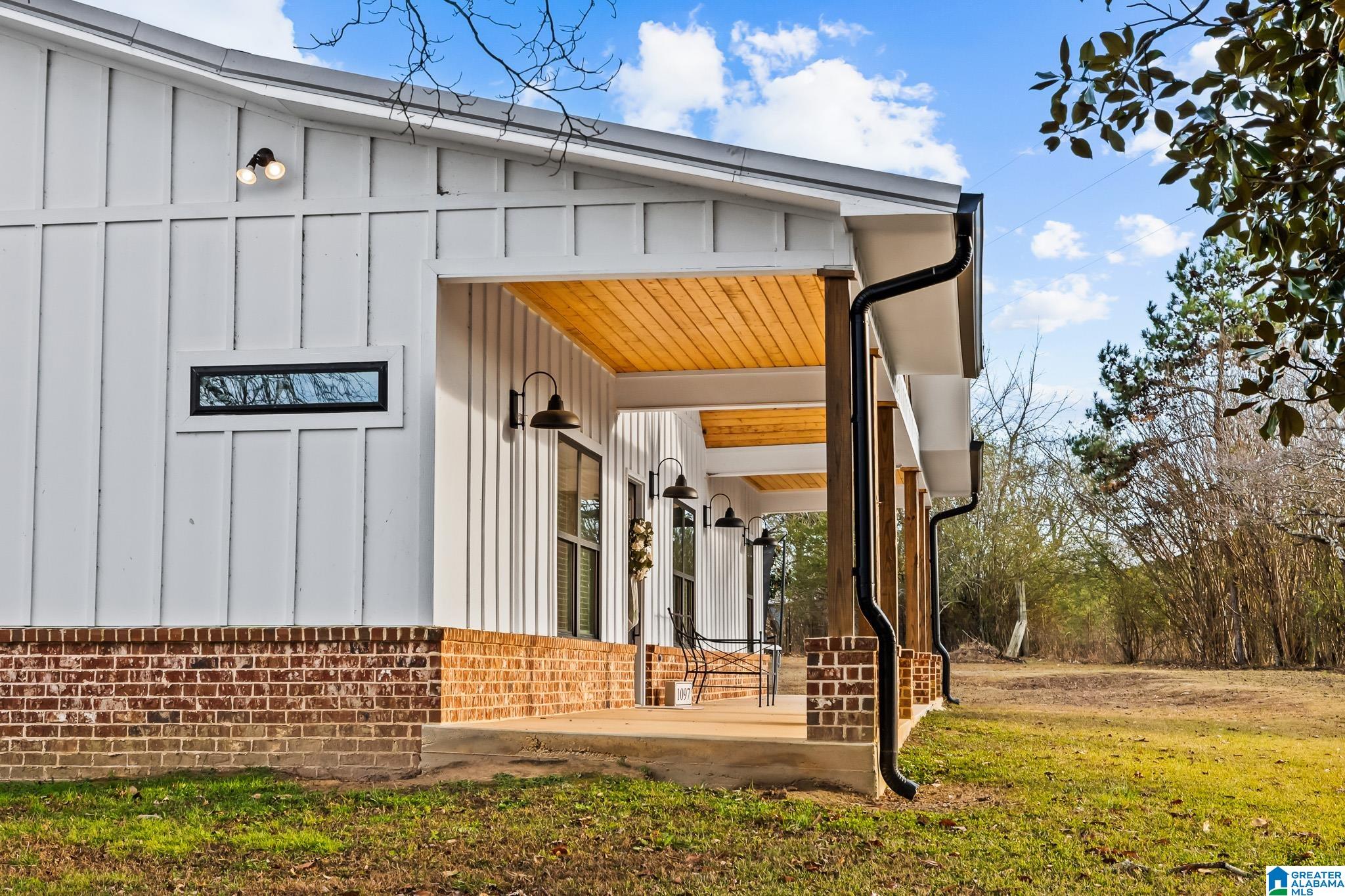 Homes for sale in Springville, AL | 1097 Jones Chapel Road, Springville, AL 35146 | MLS# 21438096