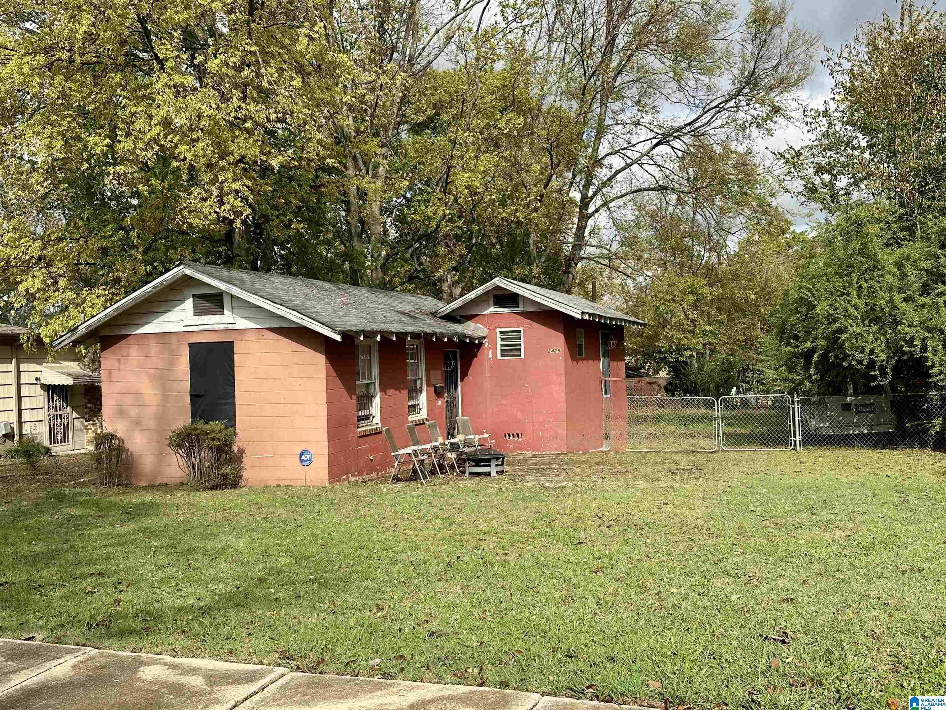 Homes for sale in Birmingham, AL | 2426 Princeton Avenue Sw, Birmingham, AL 35211 | MLS# 21438142