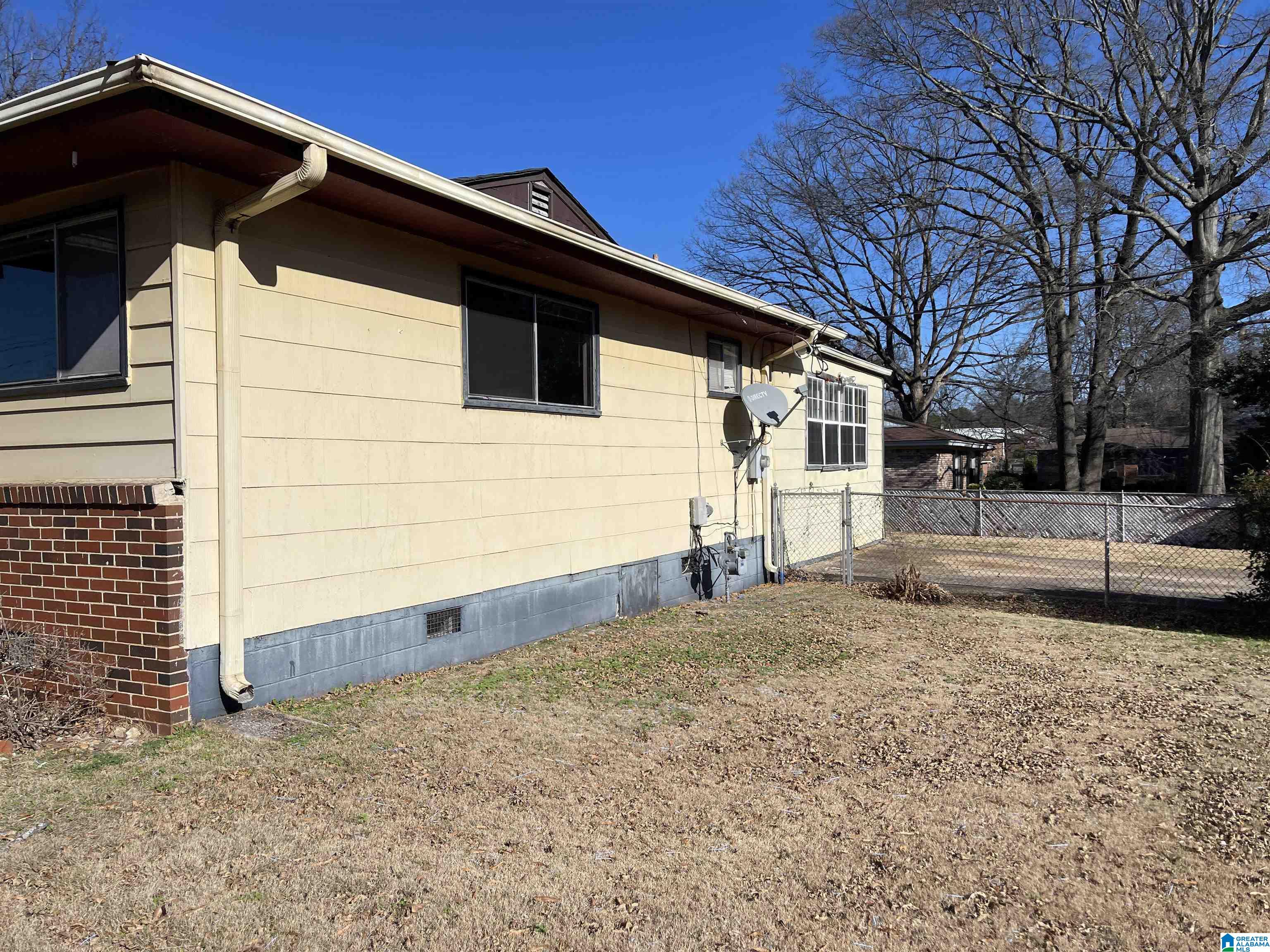 Homes for sale in Birmingham, AL | 883 Mccary Street Sw, Birmingham, AL 35211 | MLS# 21438148