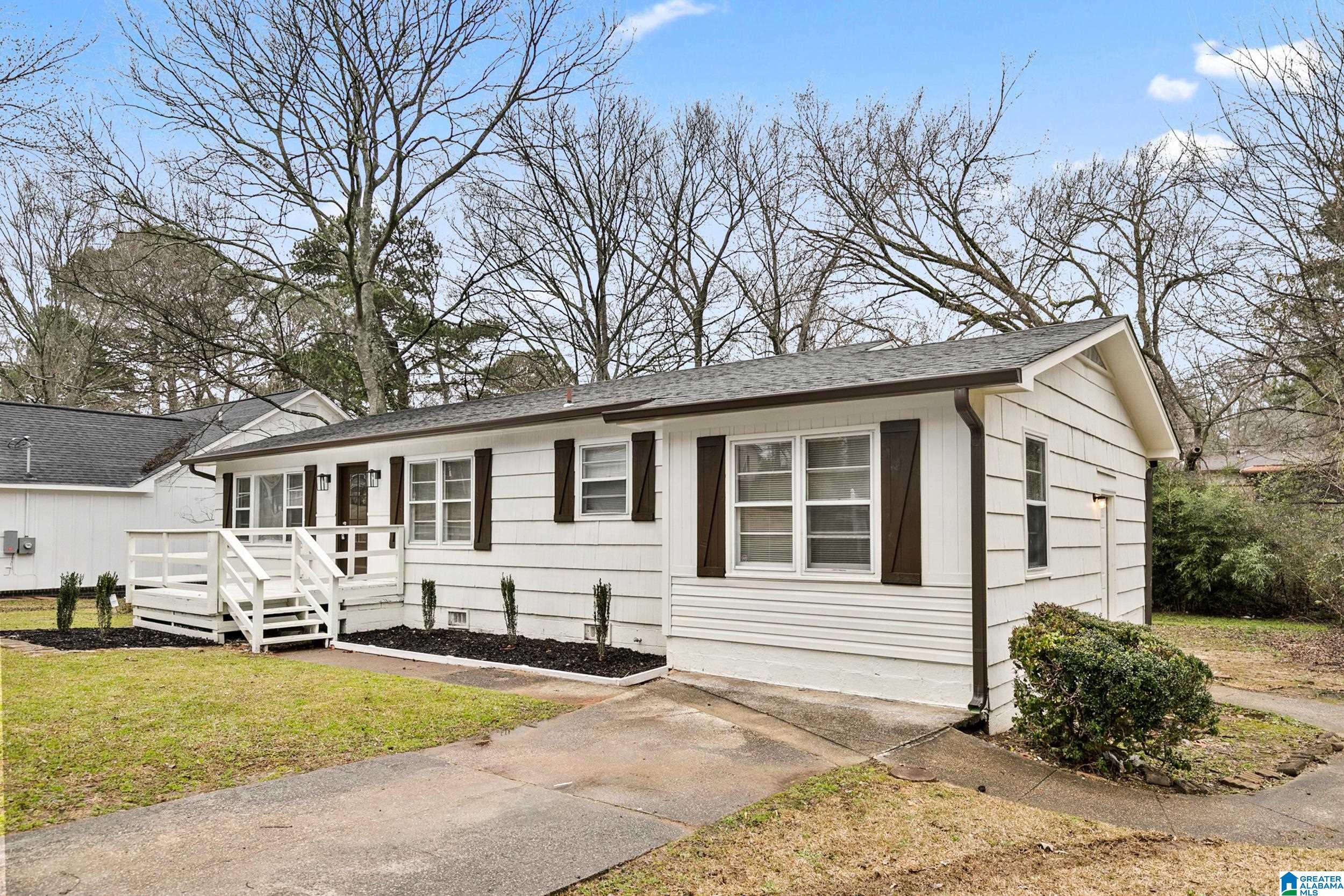 Homes for sale in Birmingham, AL | 428 Orchid Road, Birmingham, AL 35215 | MLS# 21438187