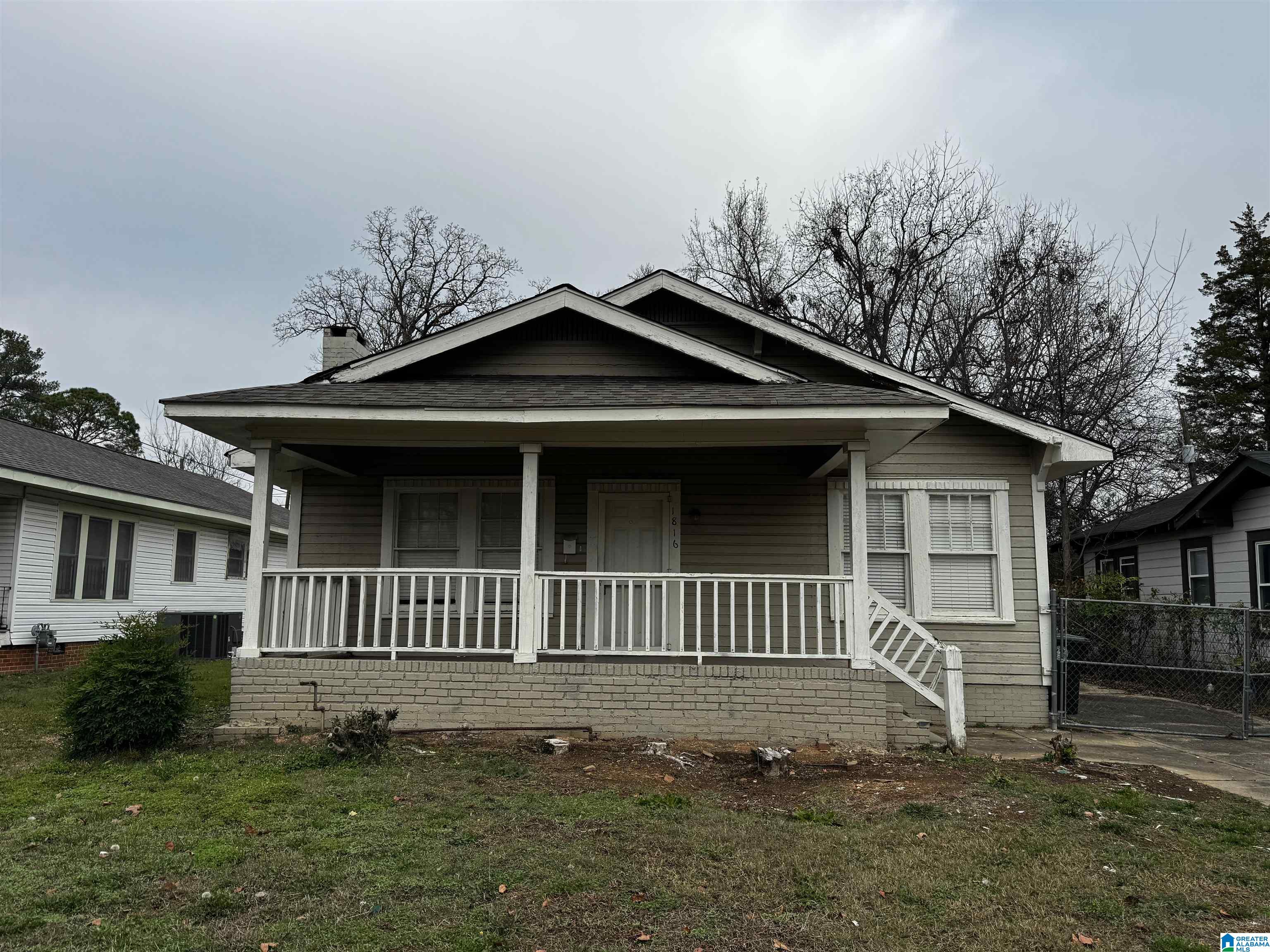 Homes for sale in Birmingham, AL | 1816 Saint Charles Avenue Sw, Birmingham, AL 35211 | MLS# 21438196