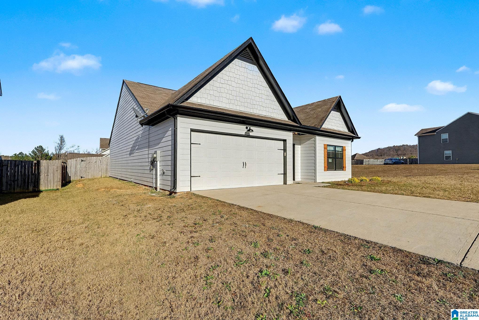 Homes for sale in Springville, AL | 180 Smith Glen Dr, Springville, AL 35146 | MLS# 21438323