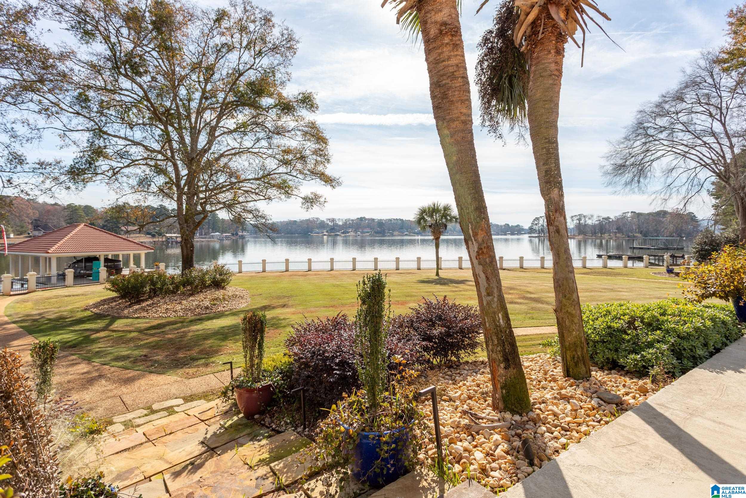 Pell City, AL Luxury Real Estate - Homes for Sale, image size:2500x1667