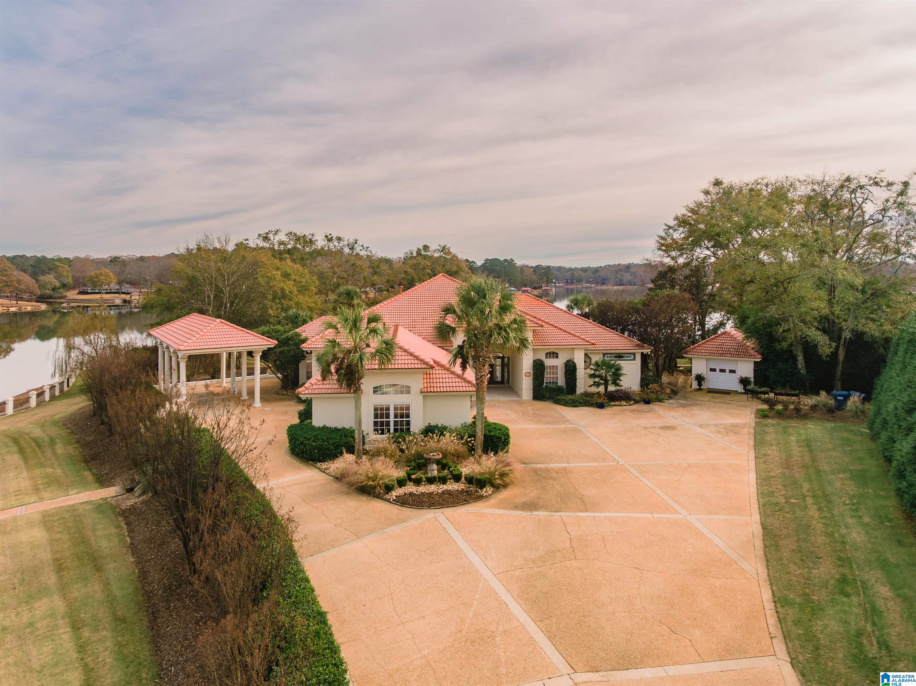 Homes for sale in Pell City, AL | 508 Lindy Circle, Pell City, AL 35128 | MLS# 21438352