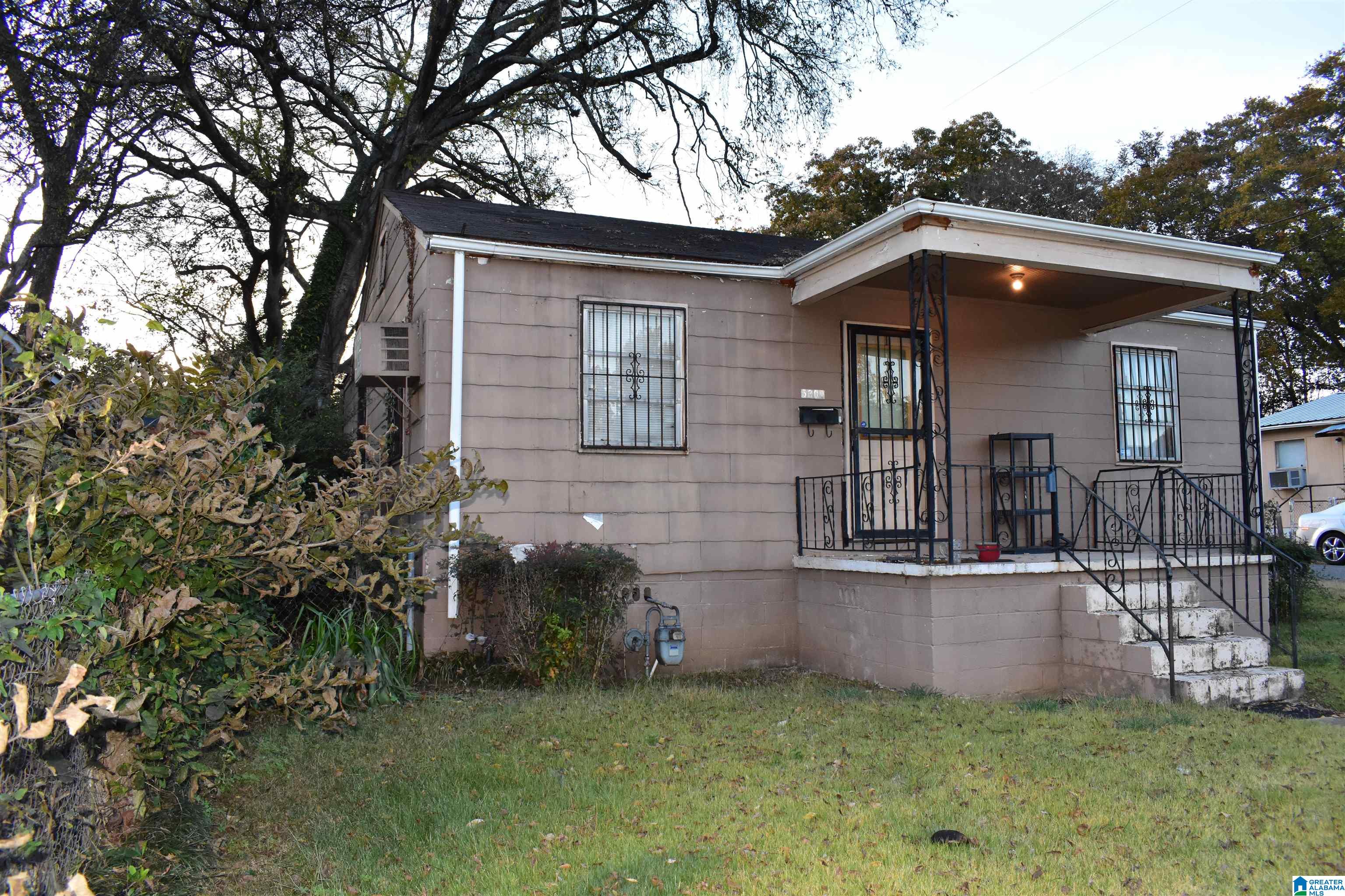 Homes for sale in Birmingham, AL | 5300 Terrace J, Birmingham, AL 35208 | MLS# 21438398