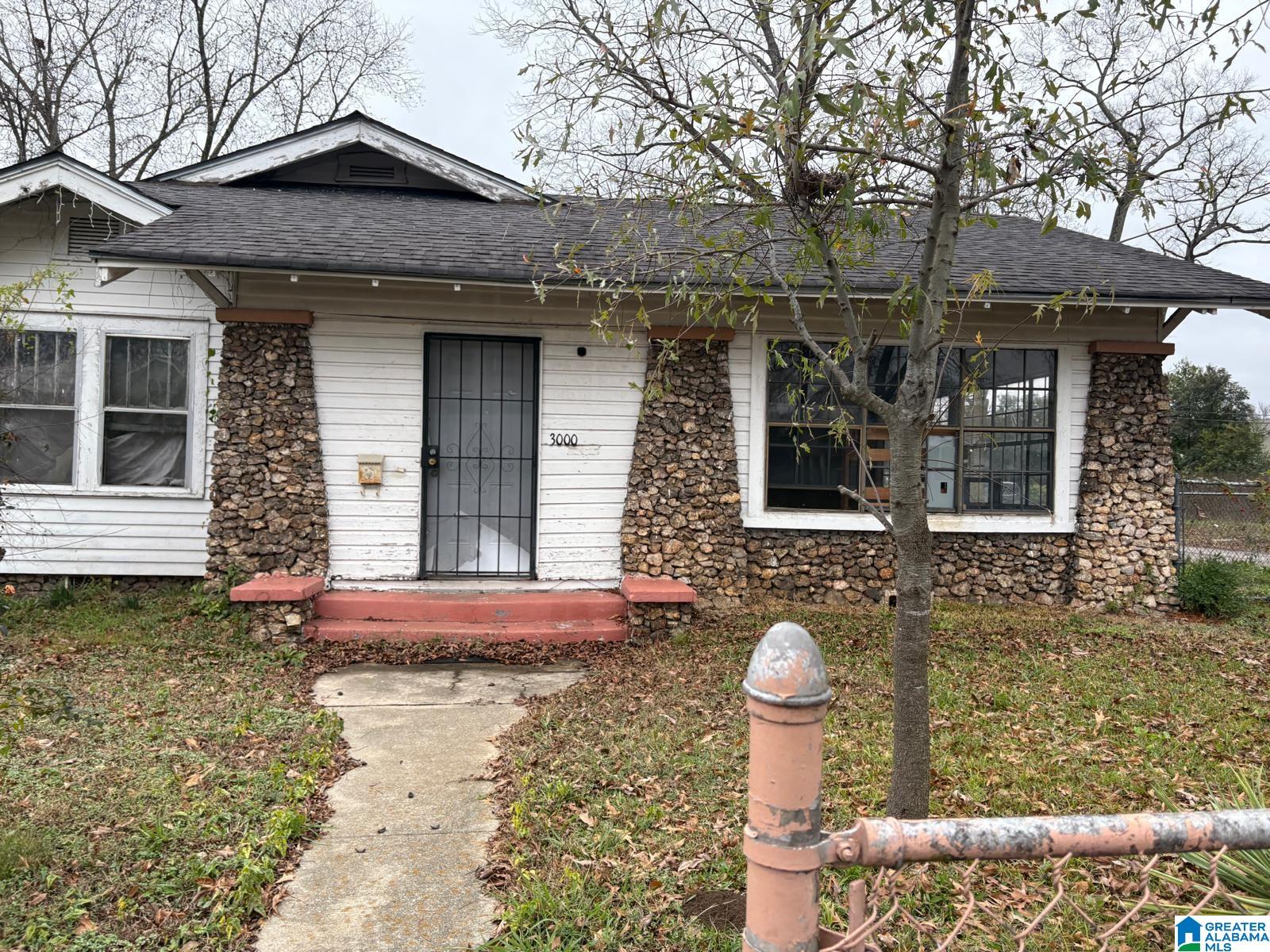 Homes for sale in Birmingham, AL | 3000 Avenue F, Birmingham, AL 35218 | MLS# 21438411