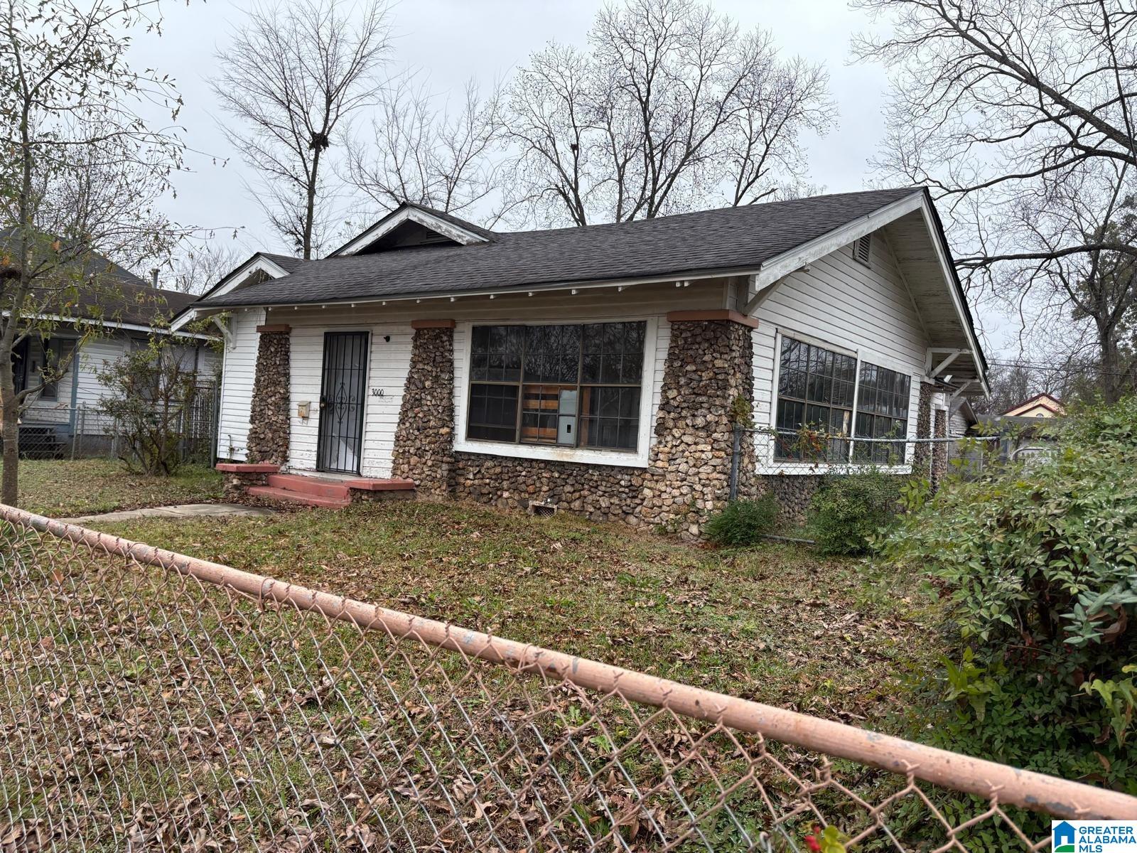 Homes for sale in Birmingham, AL | 3000 Avenue F, Birmingham, AL 35218 | MLS# 21438411