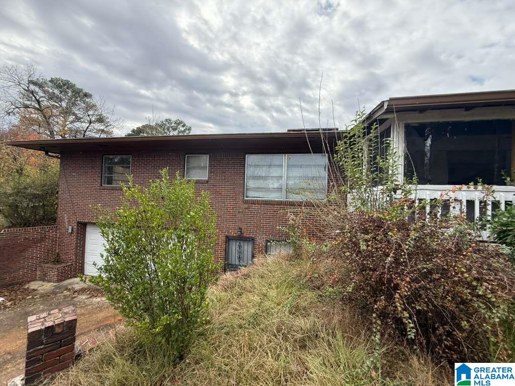 Homes for sale in Birmingham, AL | 1425 Heflin Avenue W, Birmingham, AL 35214 | MLS# 21438456