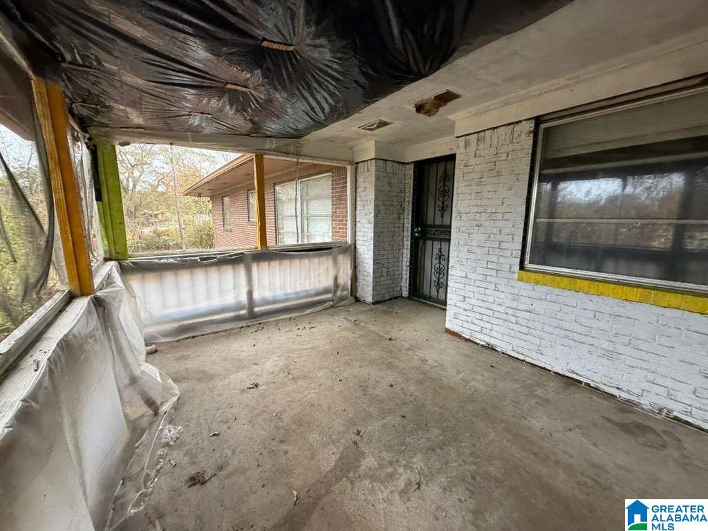 Homes for sale in Birmingham, AL | 1425 Heflin Avenue W, Birmingham, AL 35214 | MLS# 21438456