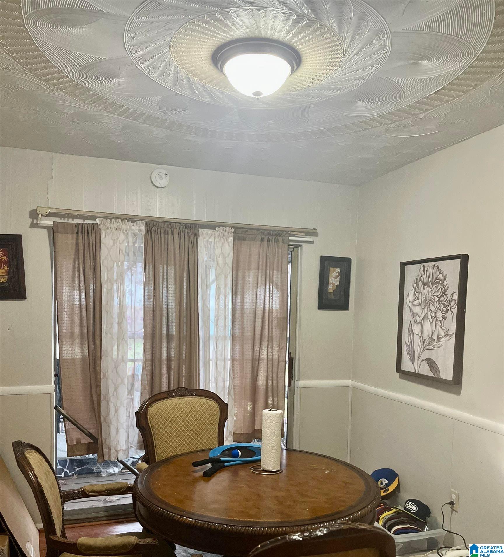 Homes for sale in Birmingham, AL | 1356 Woodward Road, Birmingham, AL 35228 | MLS# 21438475