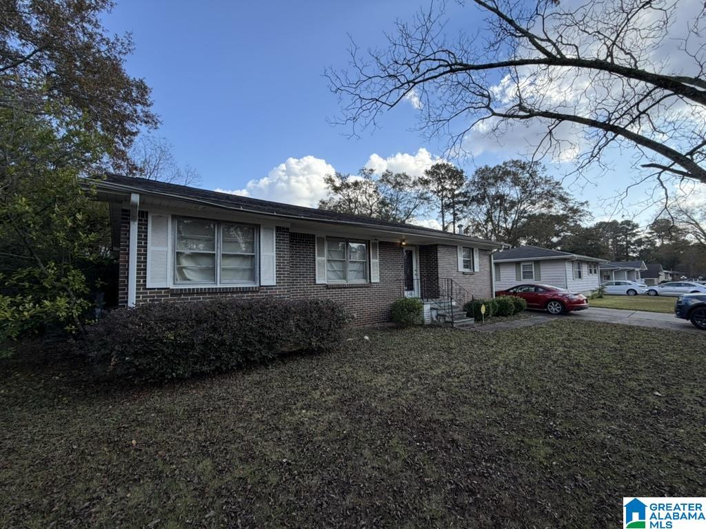 Homes for sale in Hueytown, AL | 108 Branch Street, Hueytown, AL 35023 | MLS# 21438538