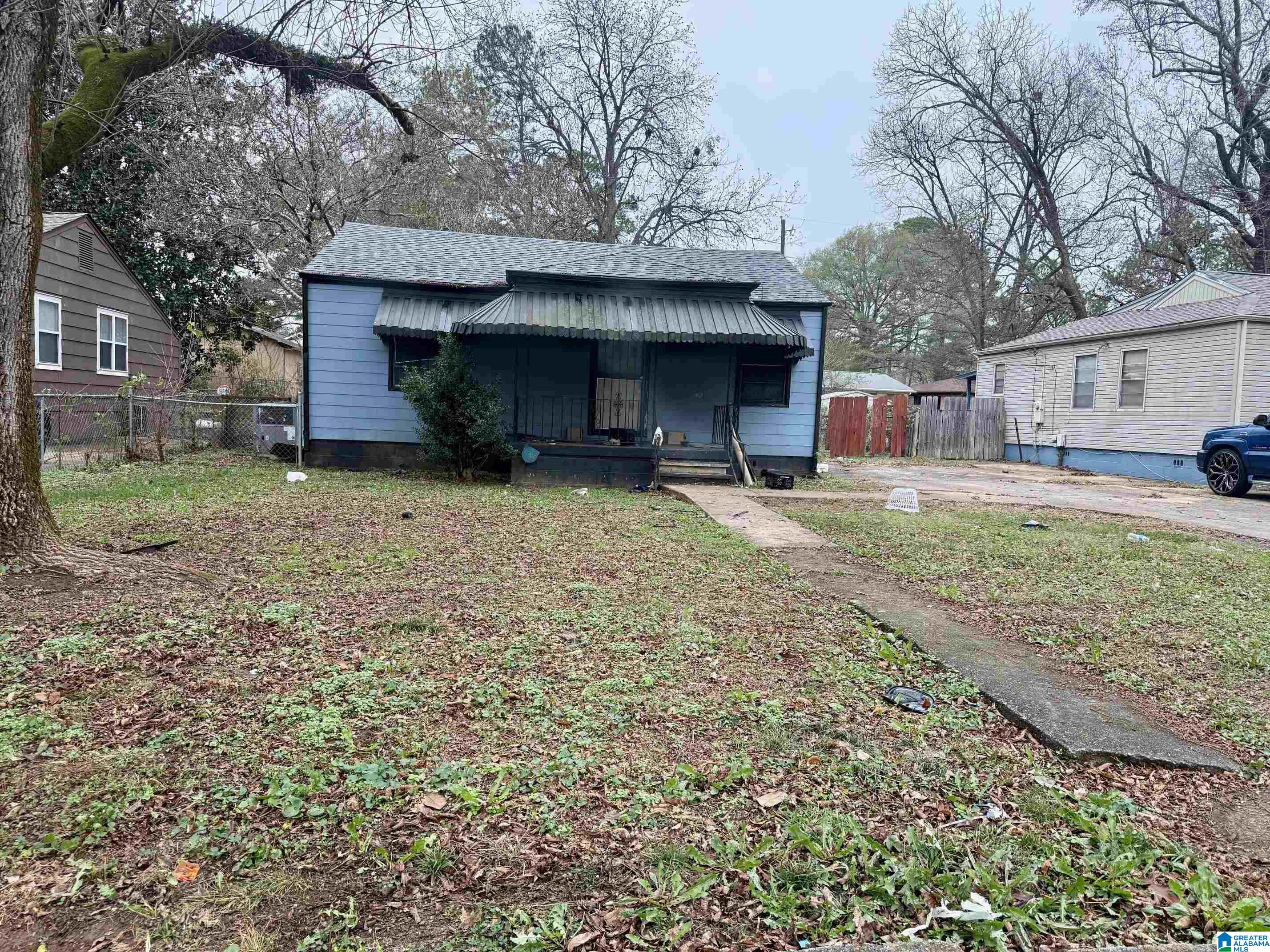 Homes for sale in Birmingham, AL | 5828 Court Q, Birmingham, AL 35228 | MLS# 21438584