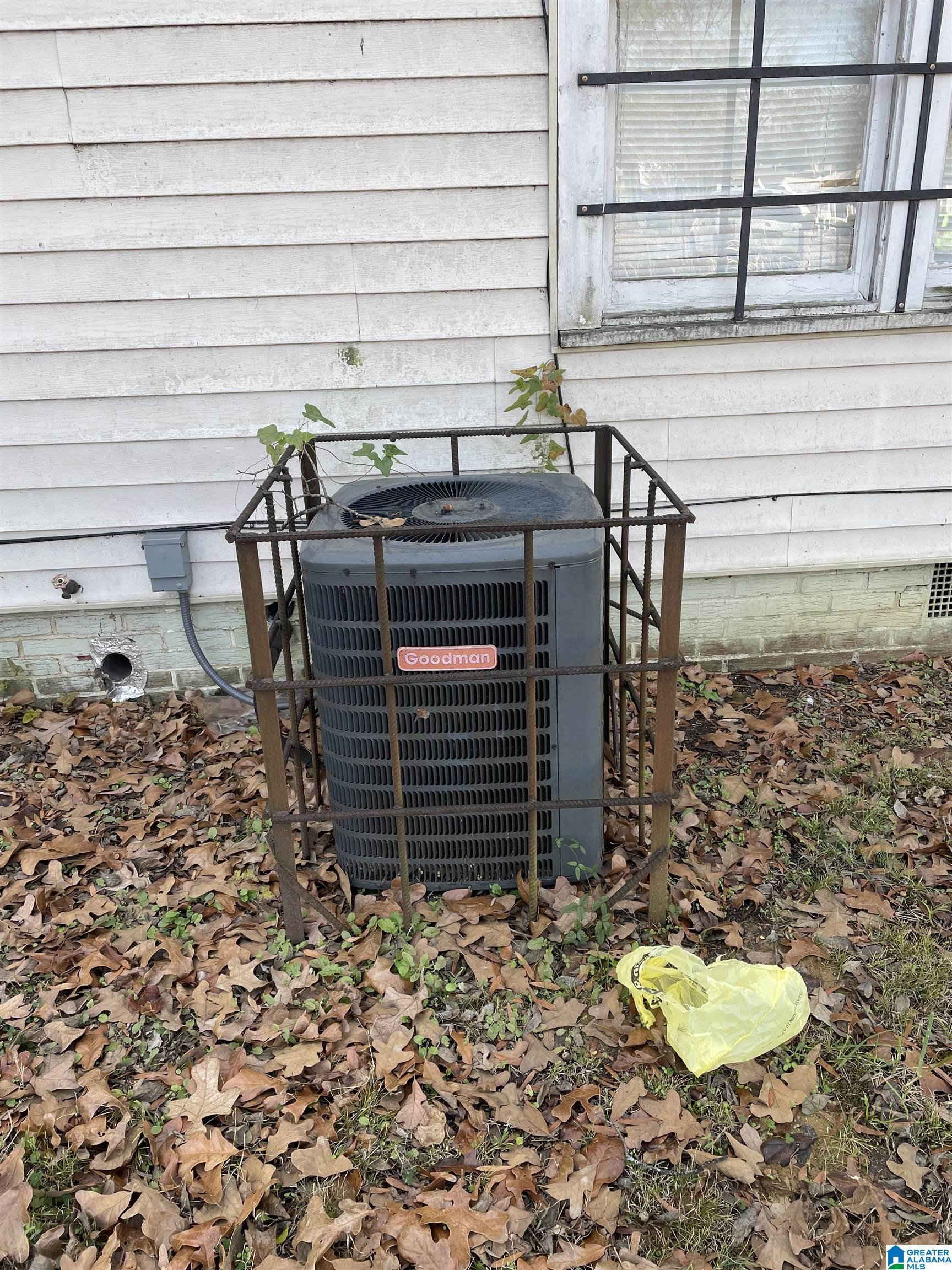 Homes for sale in Birmingham, AL | 7709 S 1st Avenue, Birmingham, AL 35206 | MLS# 21438596