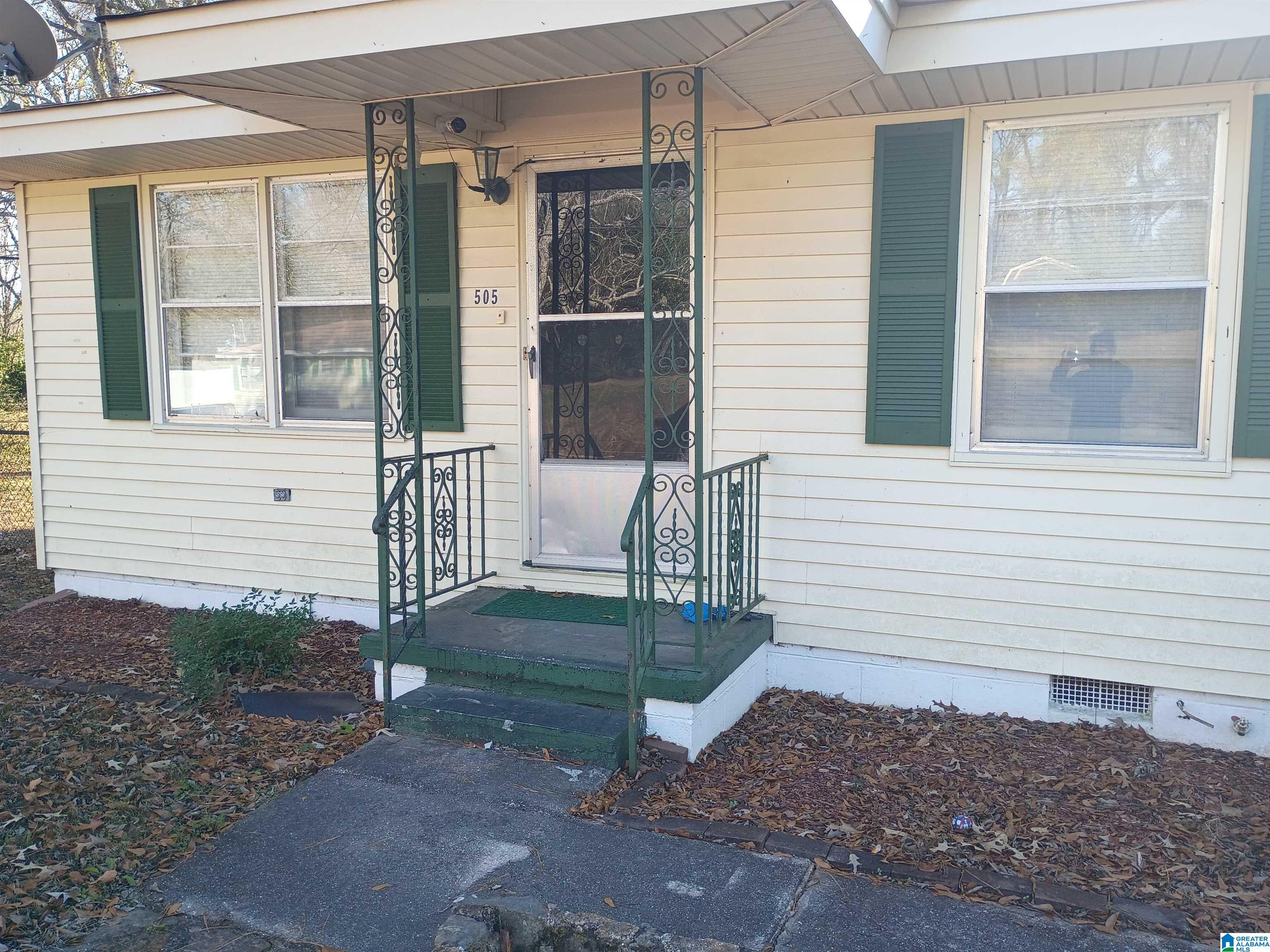 Homes for sale in Center Point, AL | 505 18Th Avenue Nw, Center Point, AL 35215 | MLS# 21438813