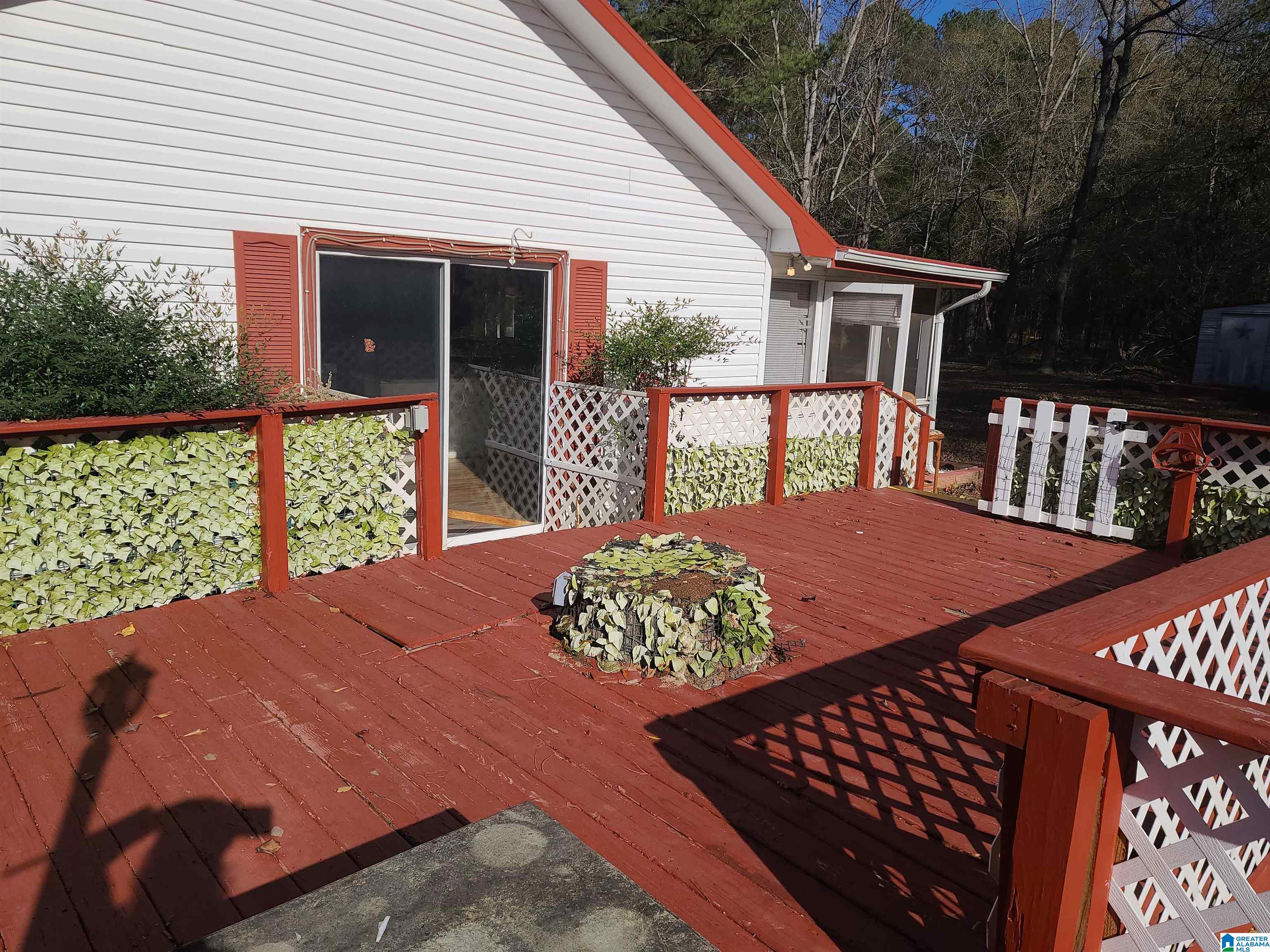 Homes for sale in Pell City, AL | 205 Dickey Dr, Pell City, AL 35128 | MLS# 21438820