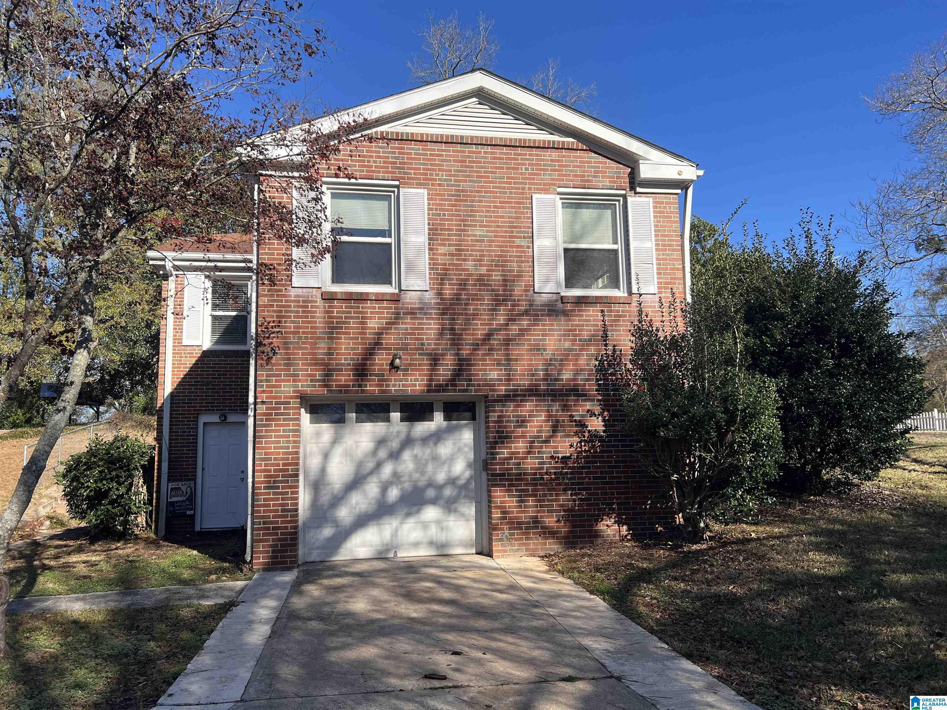 Homes for sale in Roanoke, AL | 346 Guy Street, Roanoke, AL 36274 | MLS# 21438845