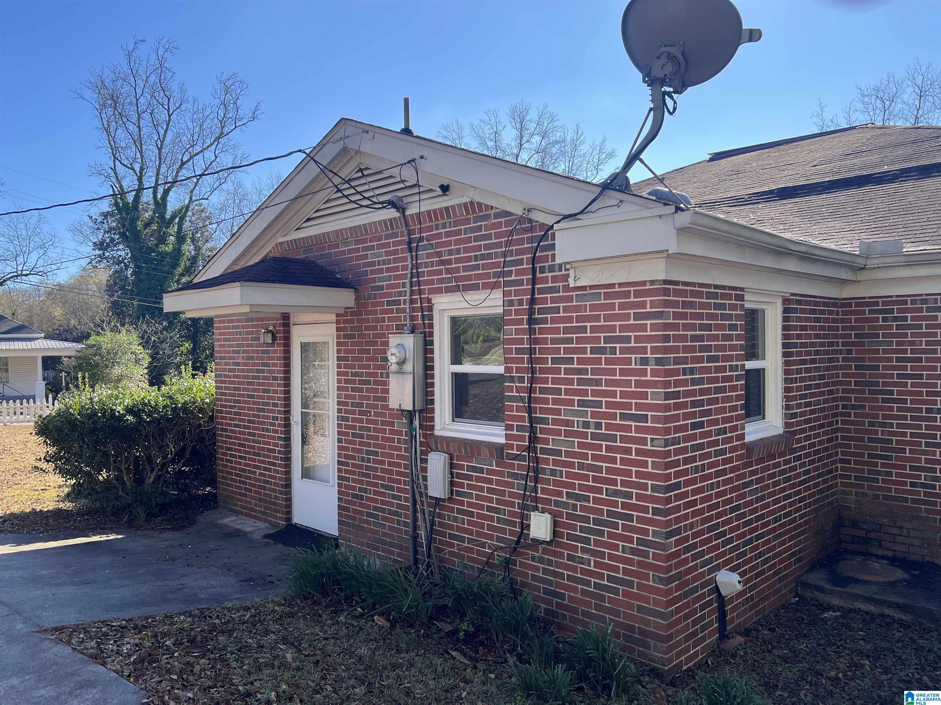 Homes for sale in Roanoke, AL | 346 Guy Street, Roanoke, AL 36274 | MLS# 21438845