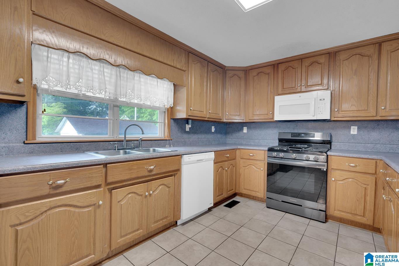 Homes for sale in Warrior, AL | 1000 Stadium Dr, Warrior, AL 35180 | MLS# 21438872