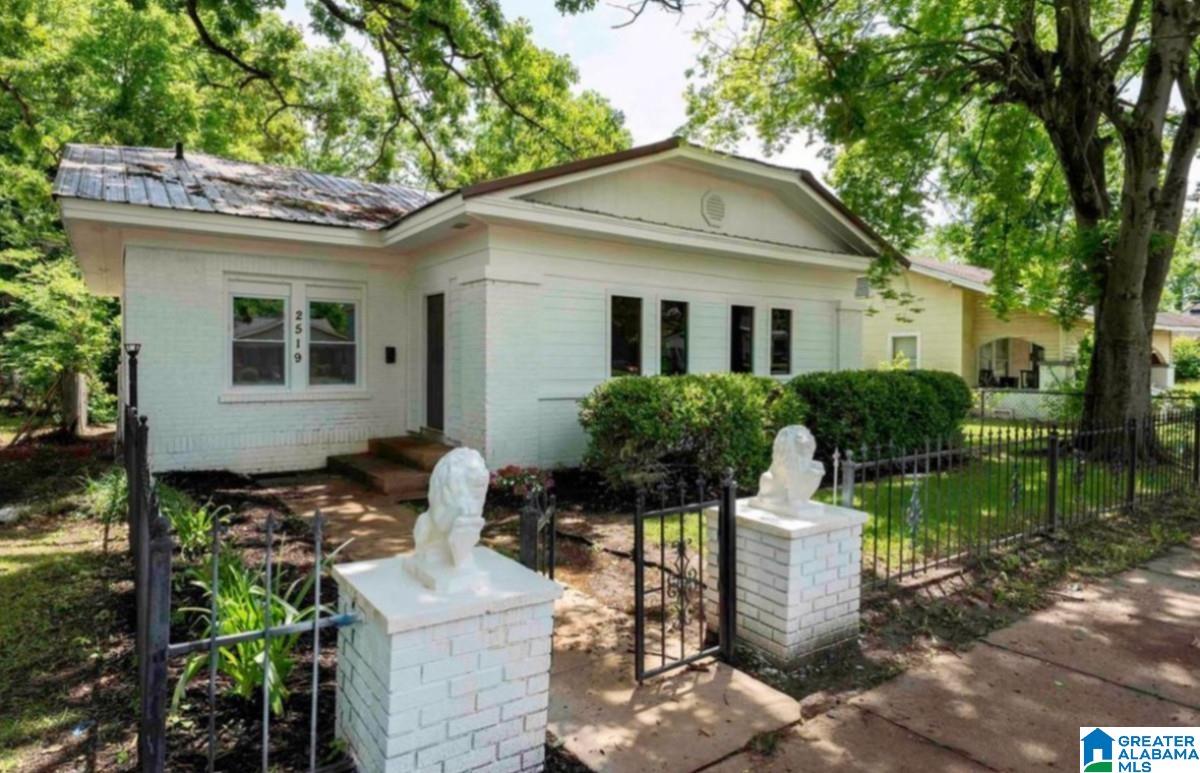 Homes for sale in Birmingham, AL | 2519 Avenue I, Birmingham, AL 35218 | MLS# 21438899