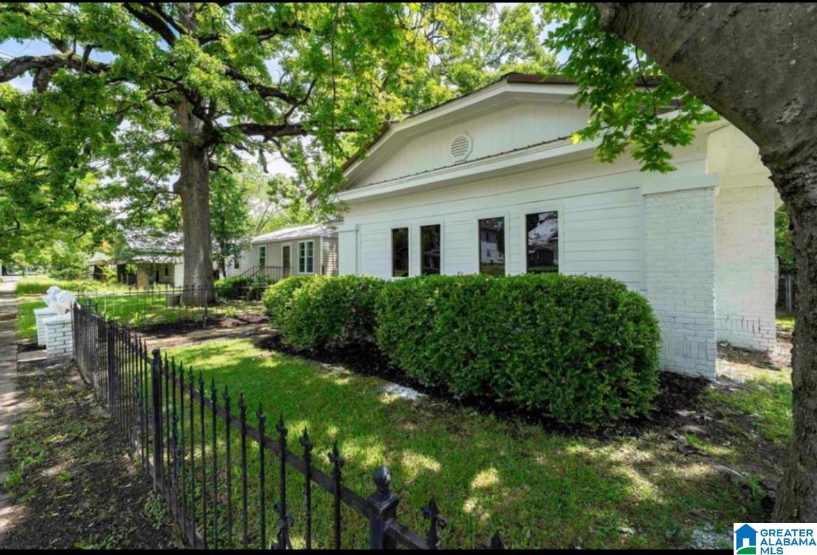 Homes for sale in Birmingham, AL | 2519 Avenue I, Birmingham, AL 35218 | MLS# 21438899