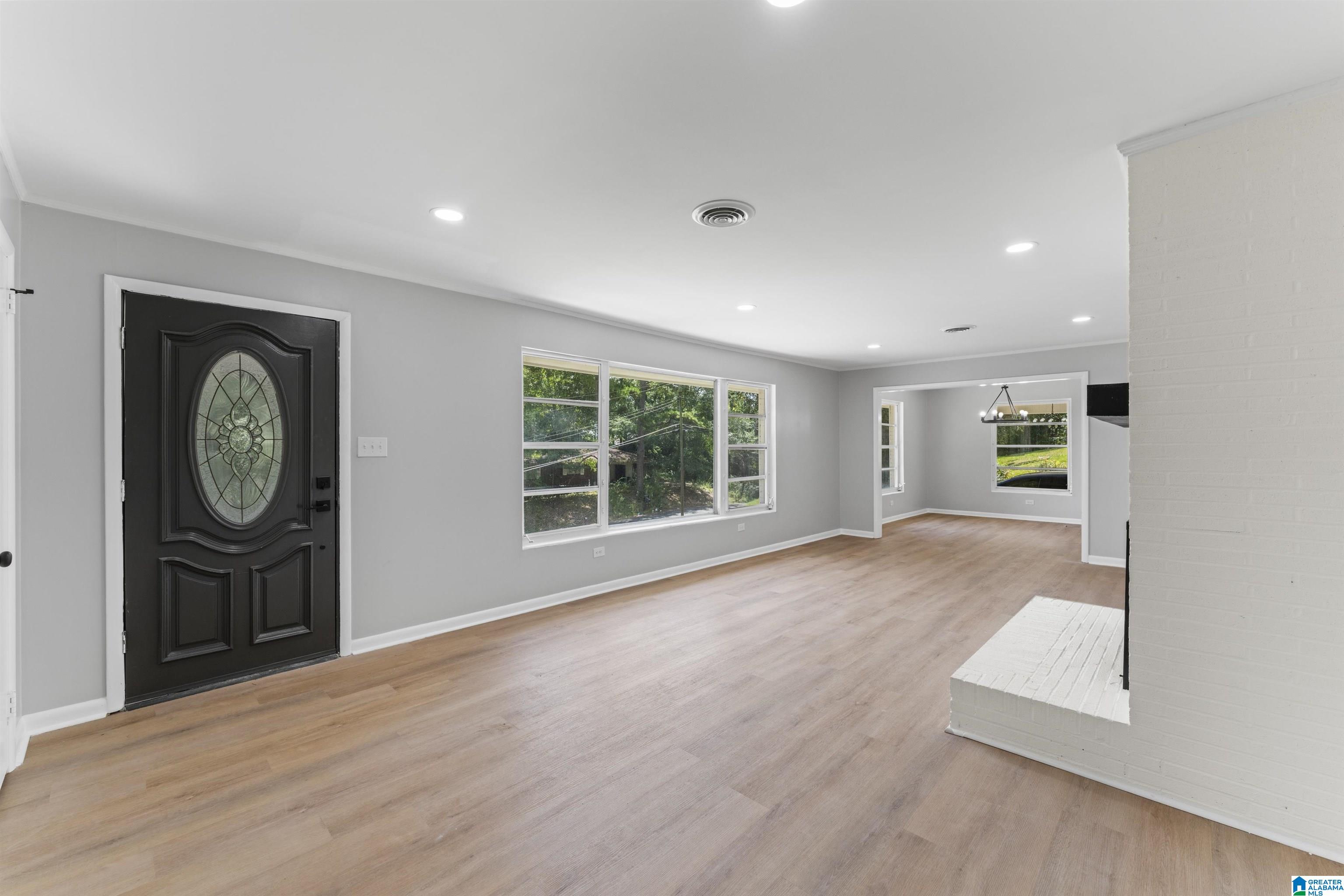 Homes for sale in Hueytown, AL | 3034 Devon Road, Hueytown, AL 35023 | MLS# 21438936