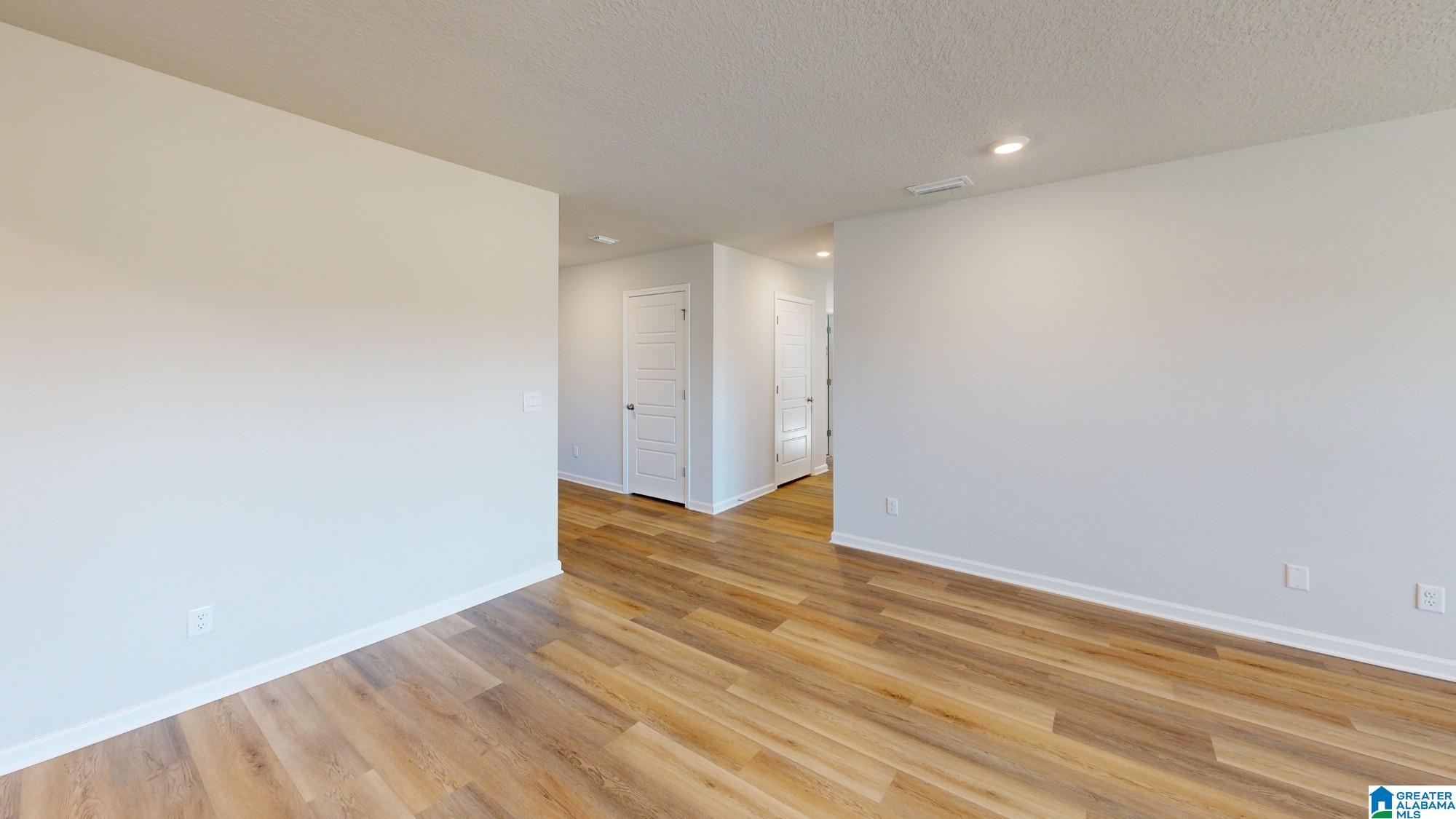 Homes for sale in Calera, AL | 213 Mill Point Circle, Calera, AL 35040 | MLS# 21438948