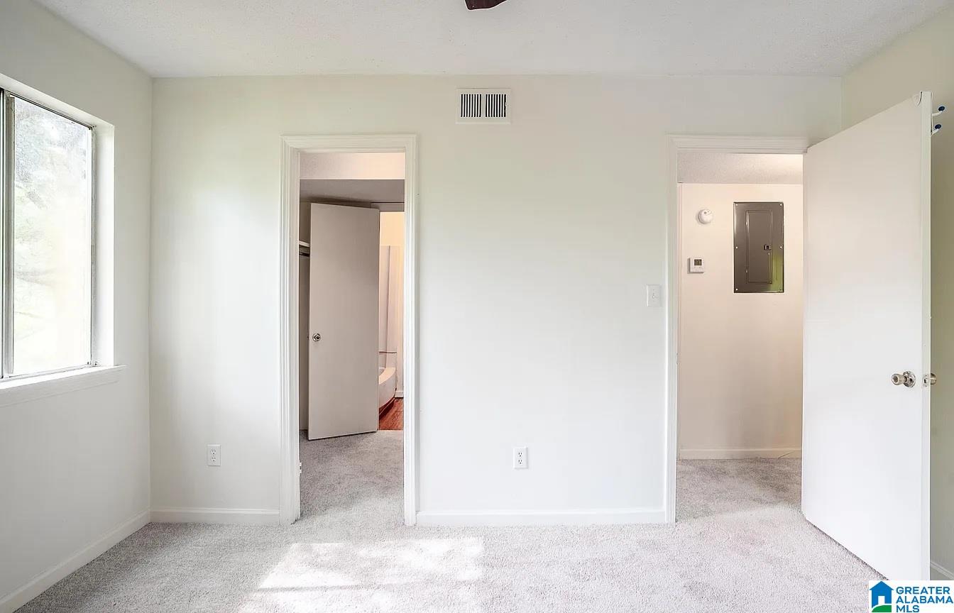 Homes for sale in Birmingham, AL | 405 Skyview Dr #unit j, Birmingham, AL 35209 | MLS# 21438970