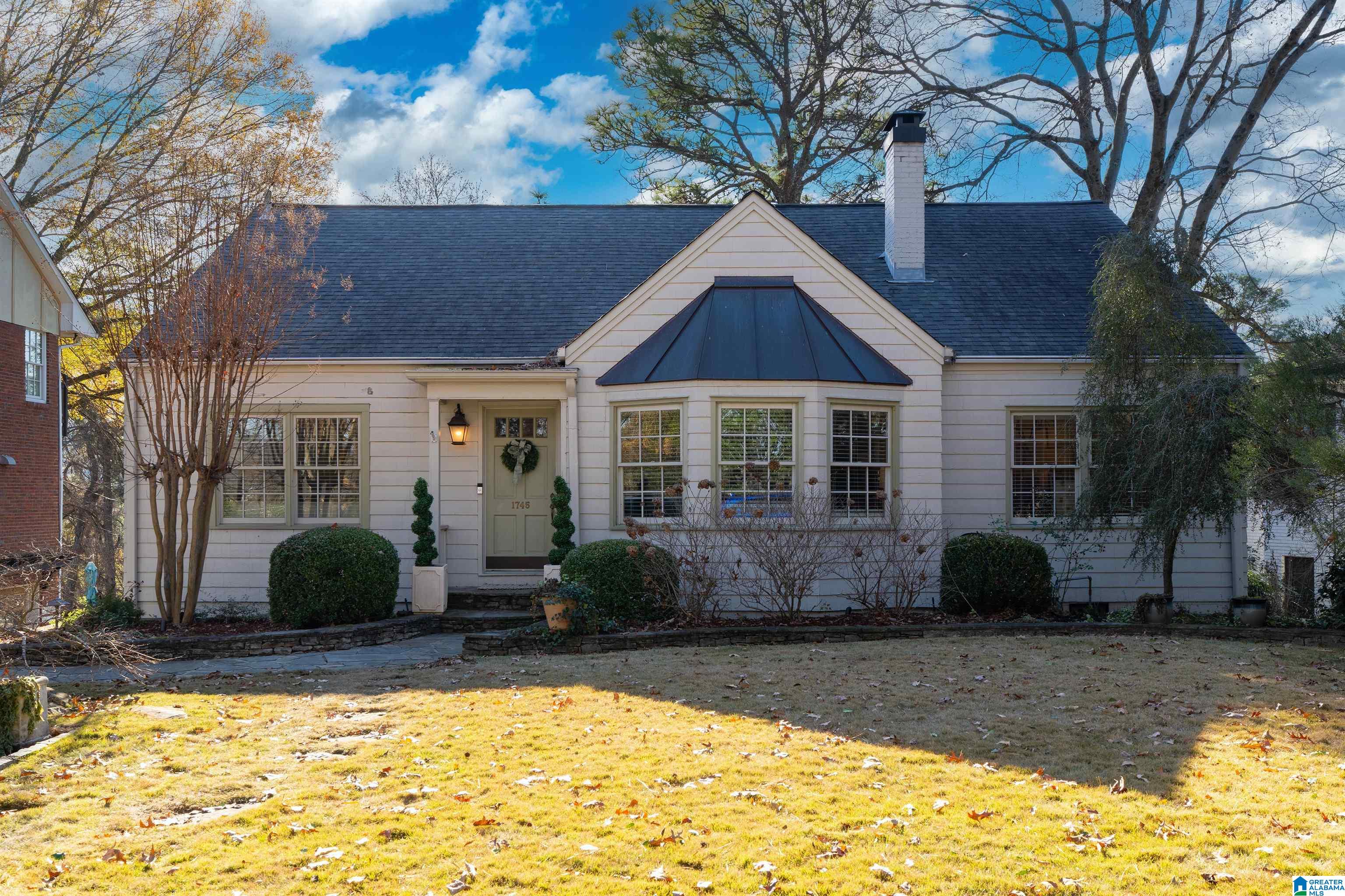 1745 WELLINGTON ROAD