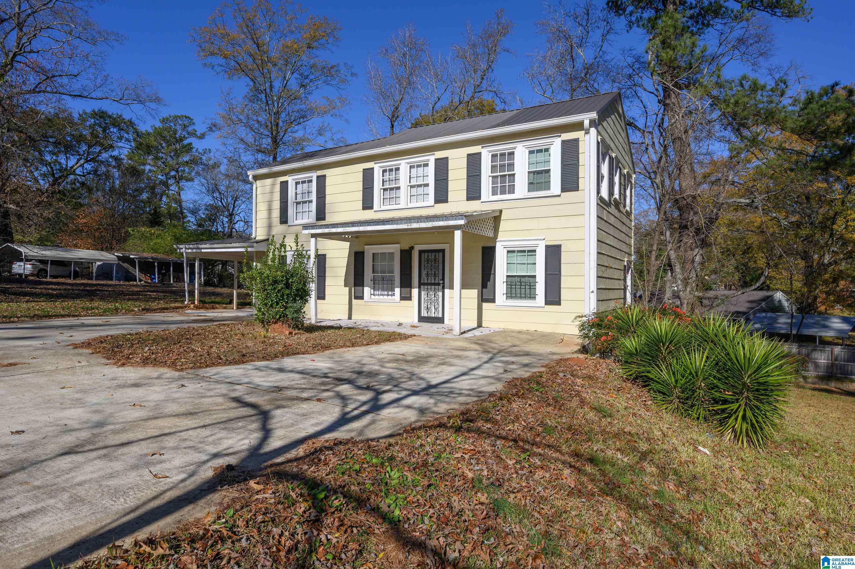 Homes for sale in Hueytown, AL | 3003 Circle Dr, Hueytown, AL 35023 | MLS# 21439110