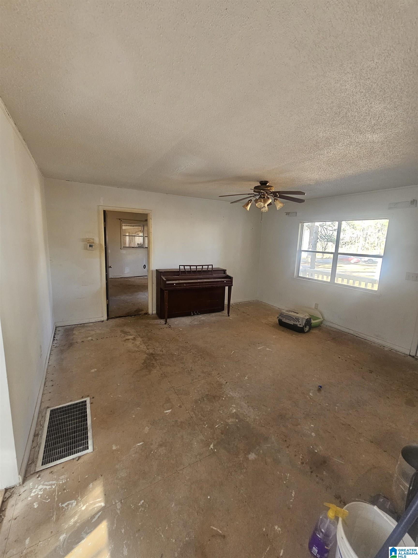 Homes for sale in Leeds, AL | 2200 Lisa Ann Dr Se, Leeds, AL 35094 | MLS# 21439196