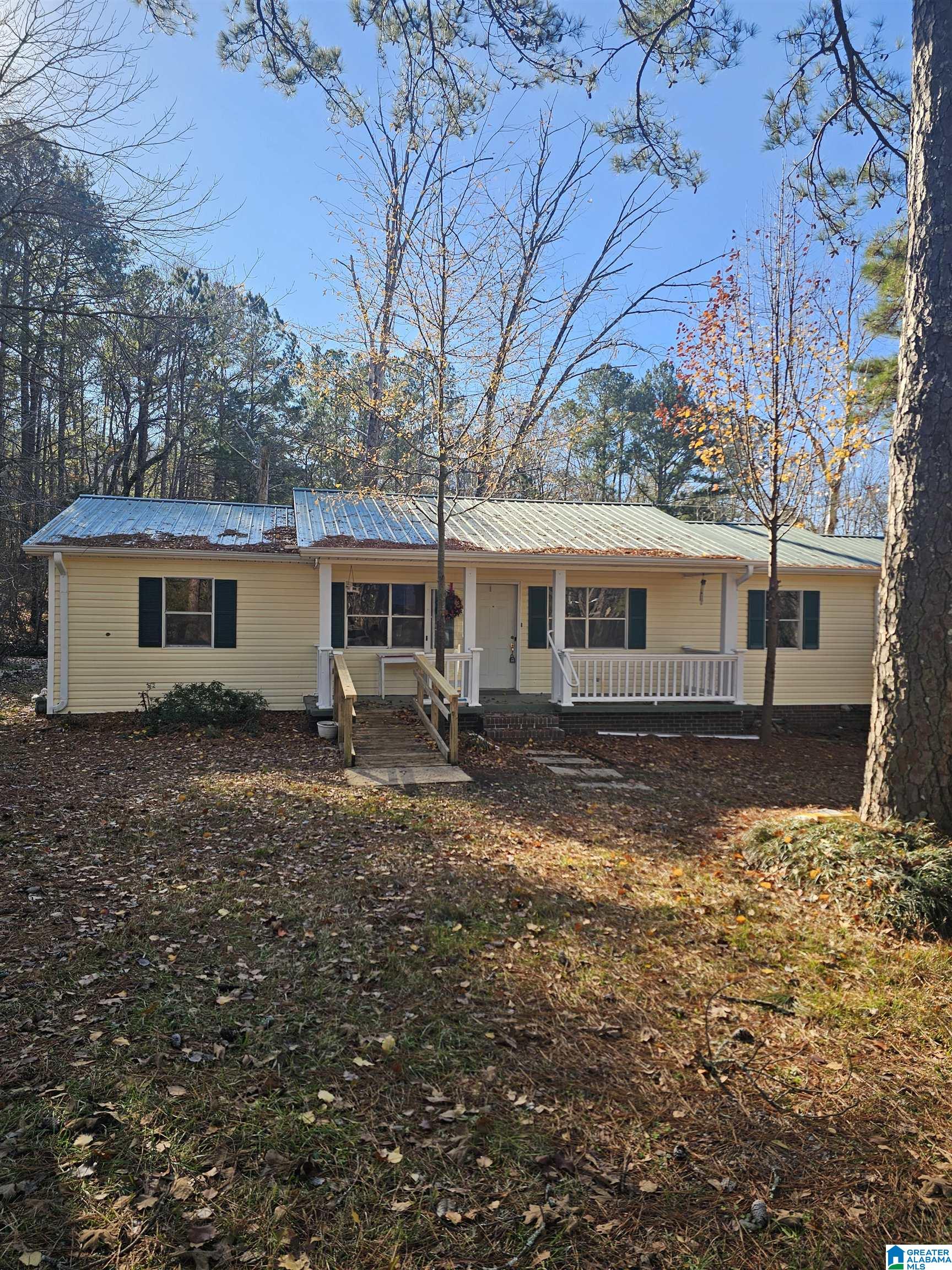 Homes for sale in Leeds, AL | 2200 Lisa Ann Dr Se, Leeds, AL 35094 | MLS# 21439196