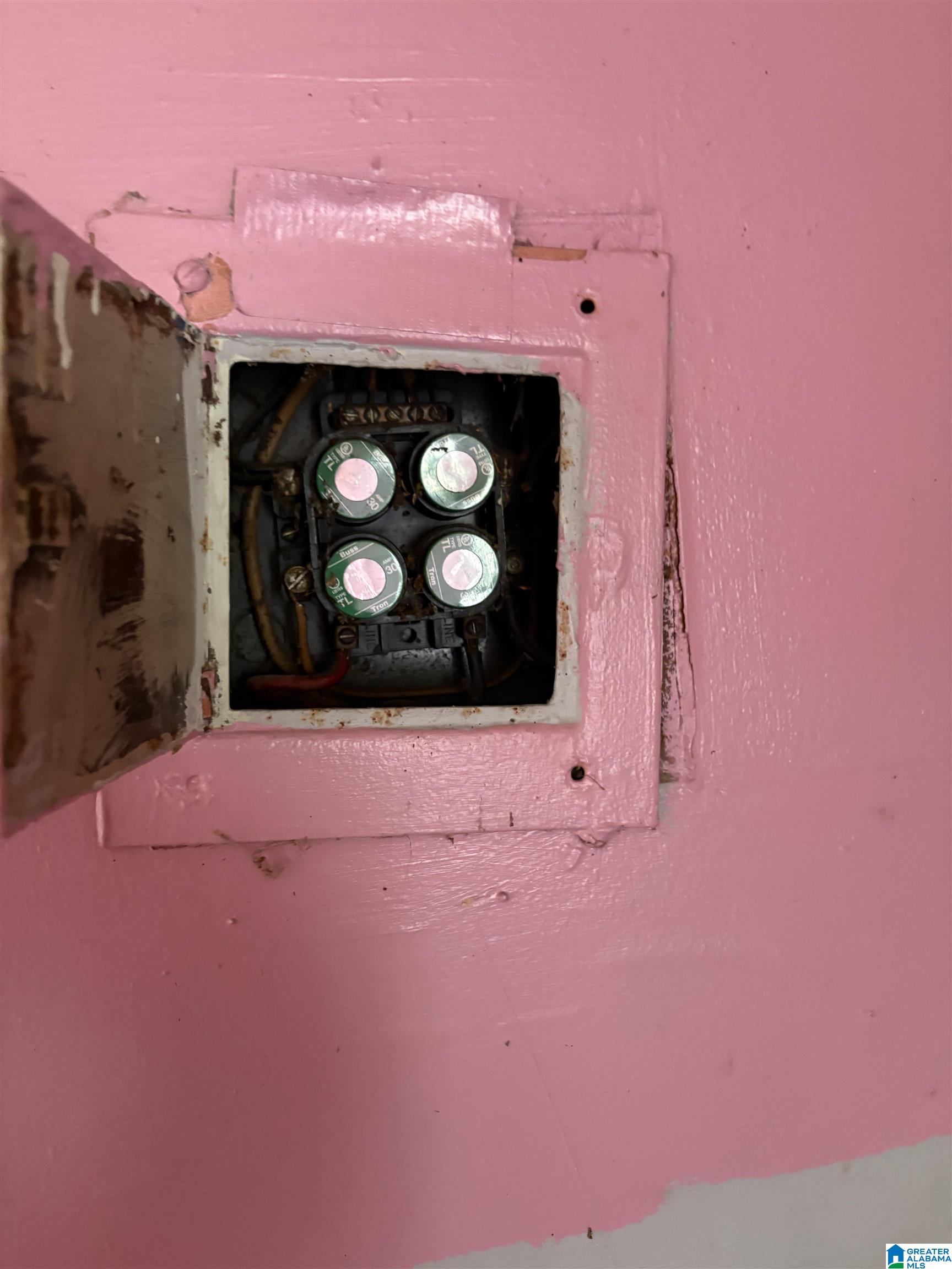 Homes for sale in Scottsboro, AL | 256 E Maple Avenue, Scottsboro, AL 35768 | MLS# 21439283