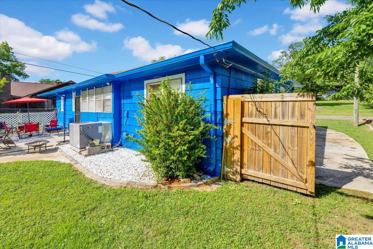 Homes for sale in Midfield, AL | 137 Brookwood Road W, Midfield, AL 35228 | MLS# 21439297