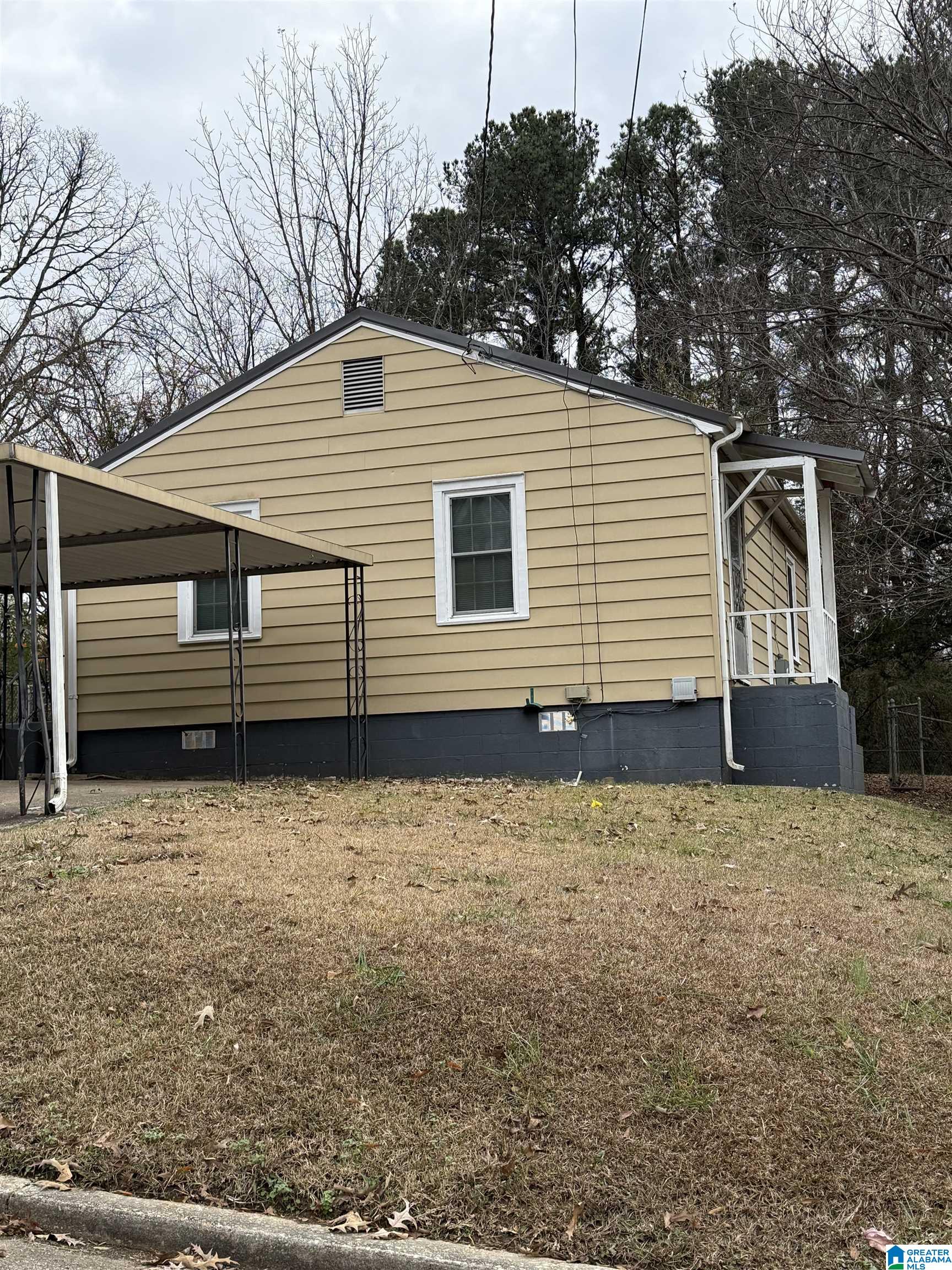 Homes for sale in Anniston, AL | 212 E 29th Street, Anniston, AL 36201 | MLS# 21439321